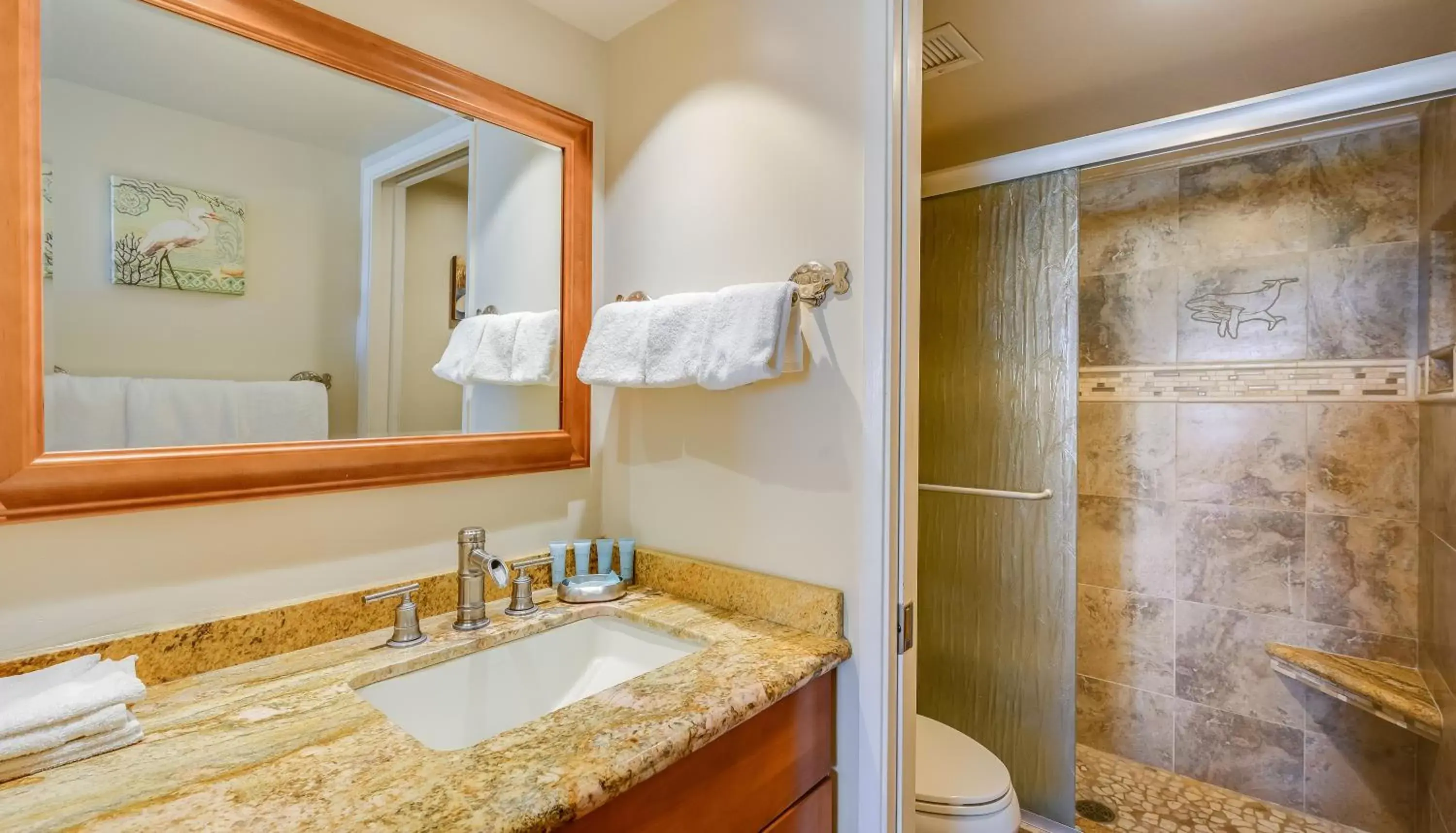 Bathroom in Castle Maui Banyan