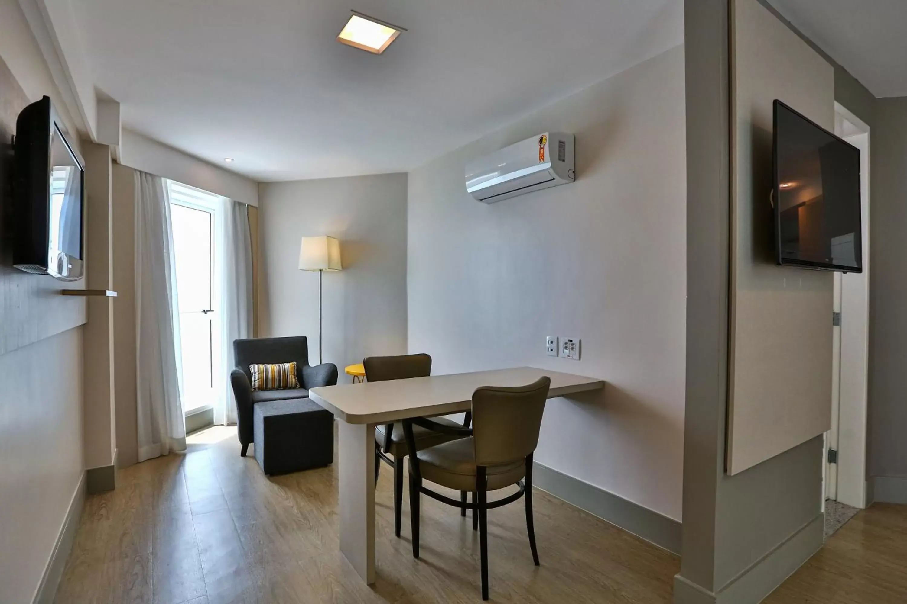 Bedroom, Dining Area in Radisson Recife