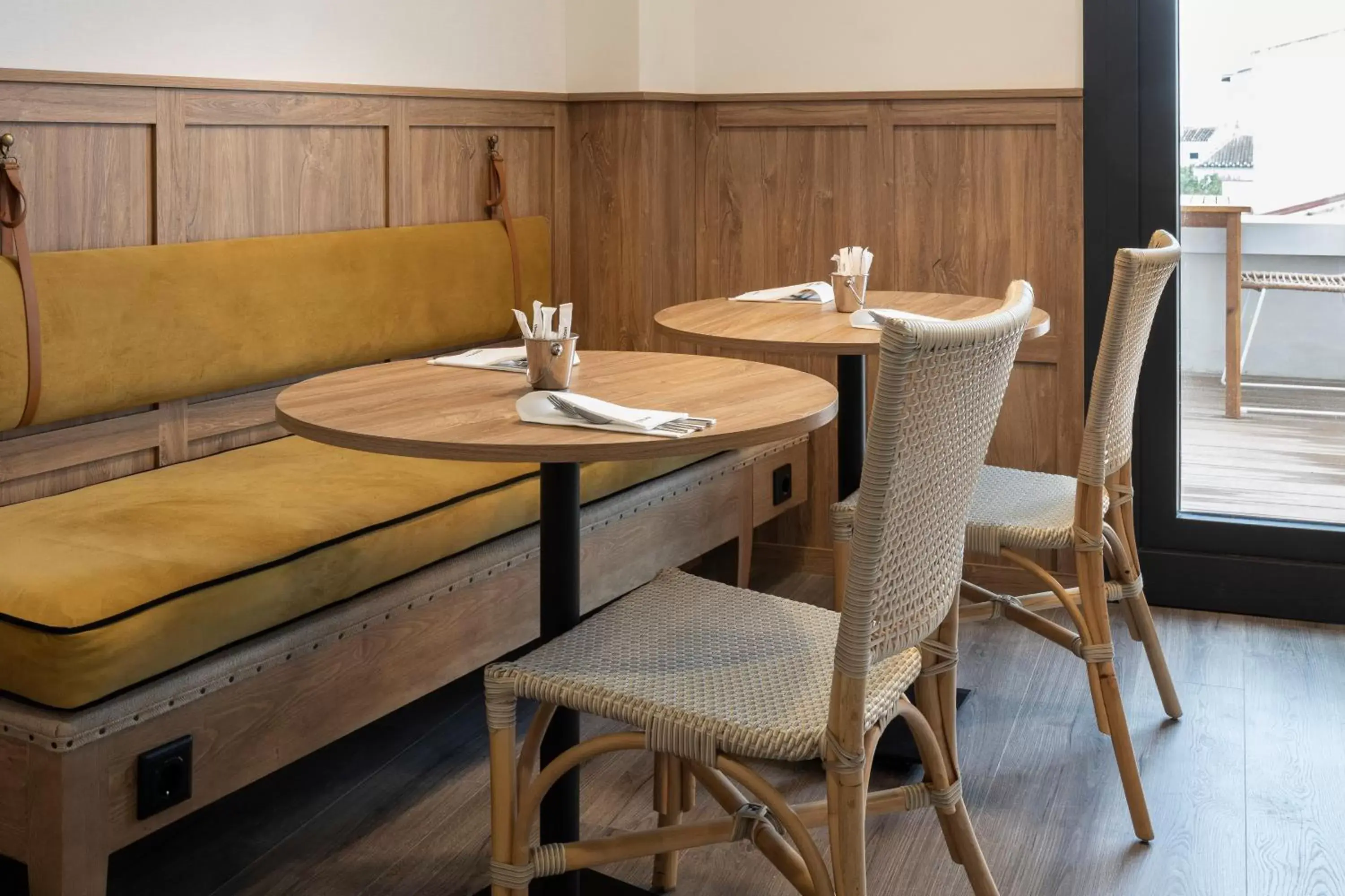 Buffet breakfast in Petit Palace Vargas Buffet breakfast in Petit Palace Vargas