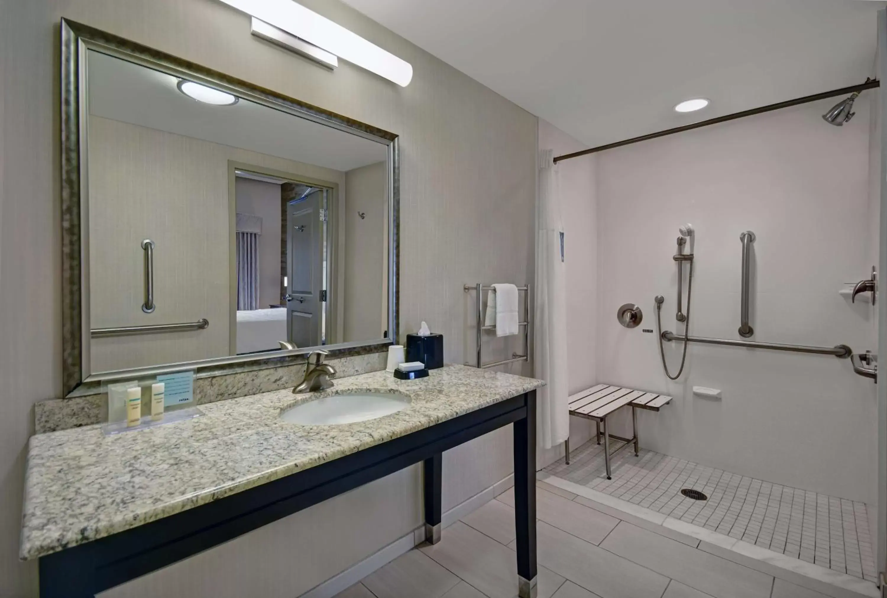 Bathroom in Hampton Inn and Suites Robbinsville