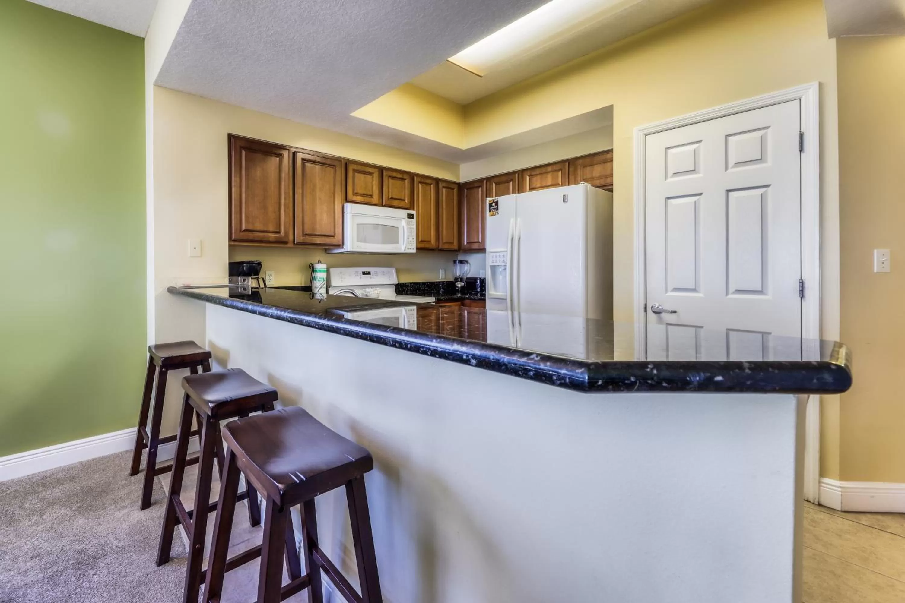 Kitchen/Kitchenette in Ariel Dunes I 0710