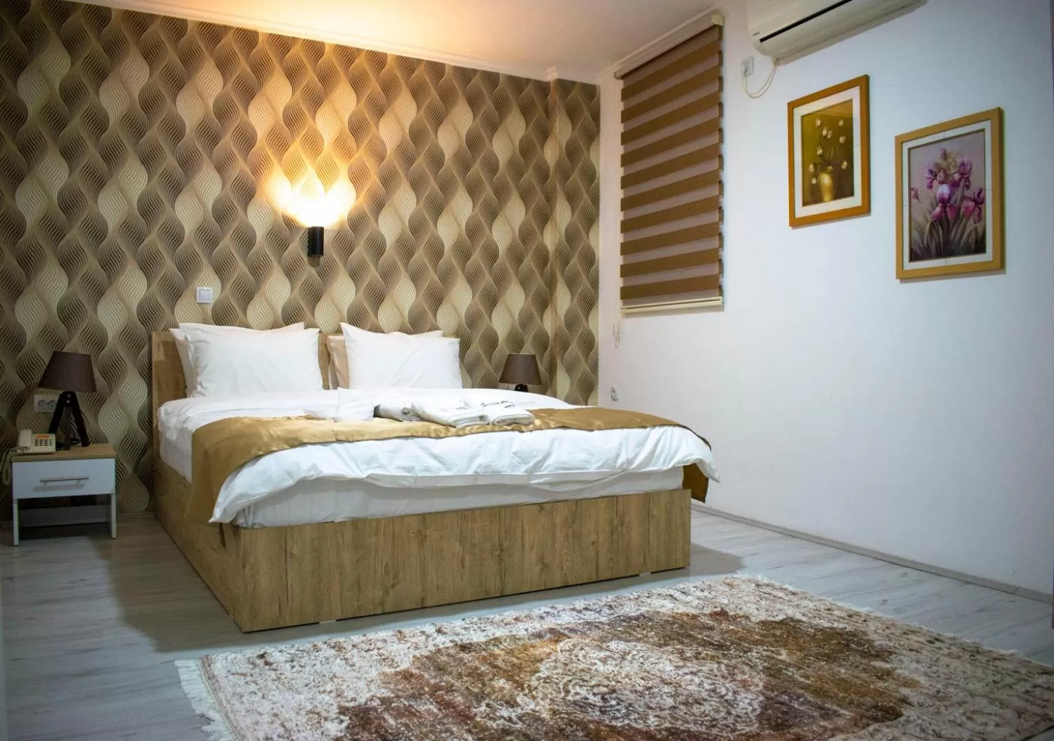 Bed in Hotel Old Alisa