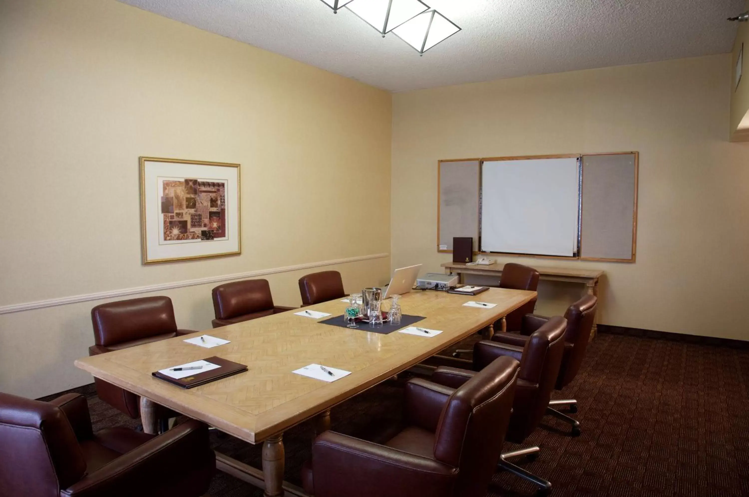 Meeting/conference room in Embassy Suites by Hilton Anaheim North