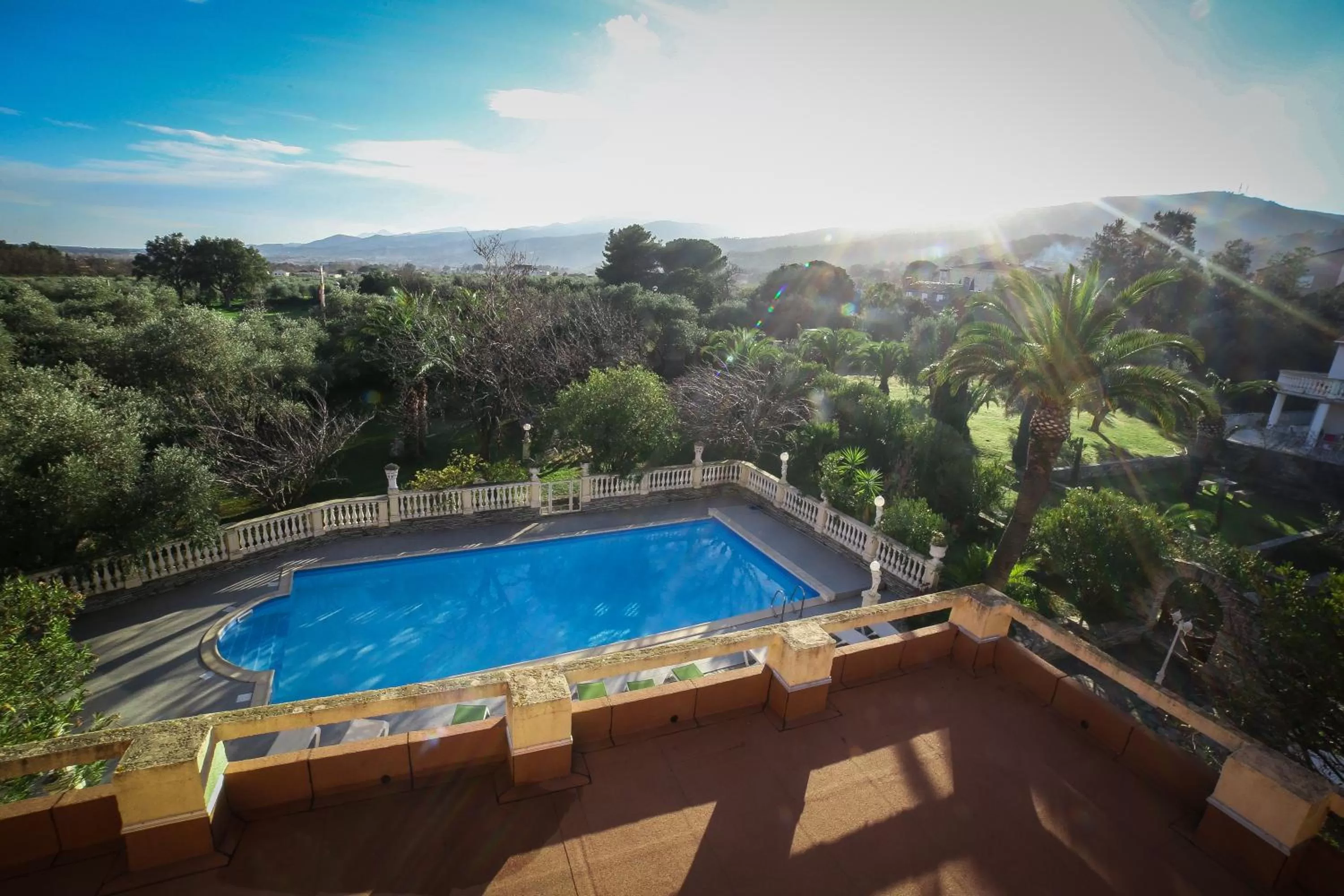 Pool view in Castellu Rossu