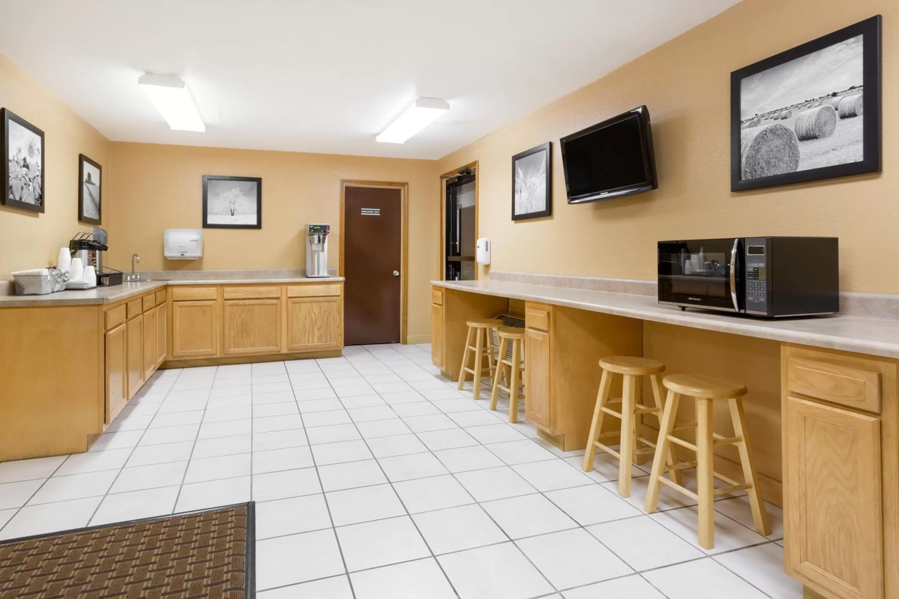 Lobby or reception in Super 8 by Wyndham Goodland