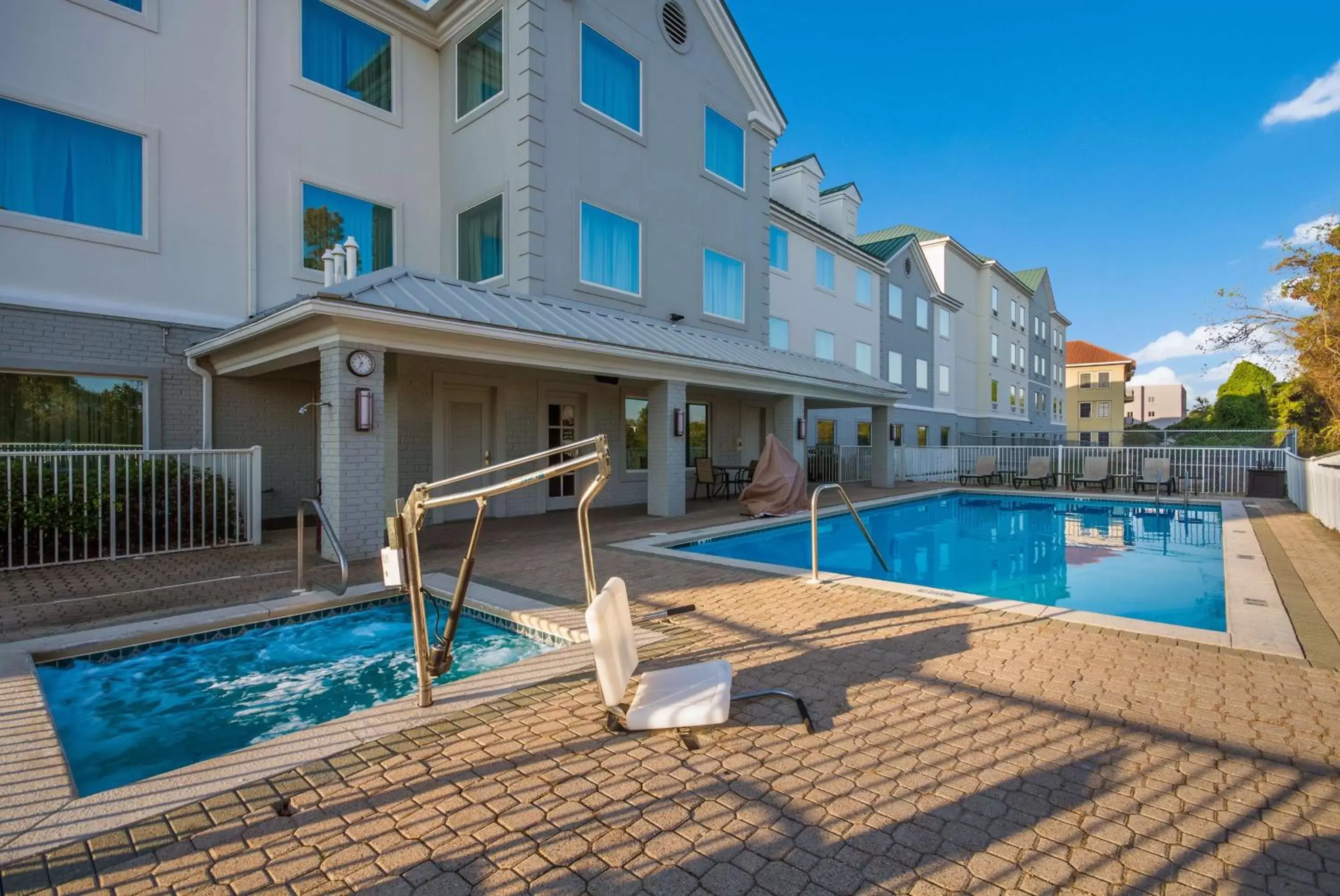 Pool view, Swimming Pool in Best Western Sugar Sands Inn & Suites