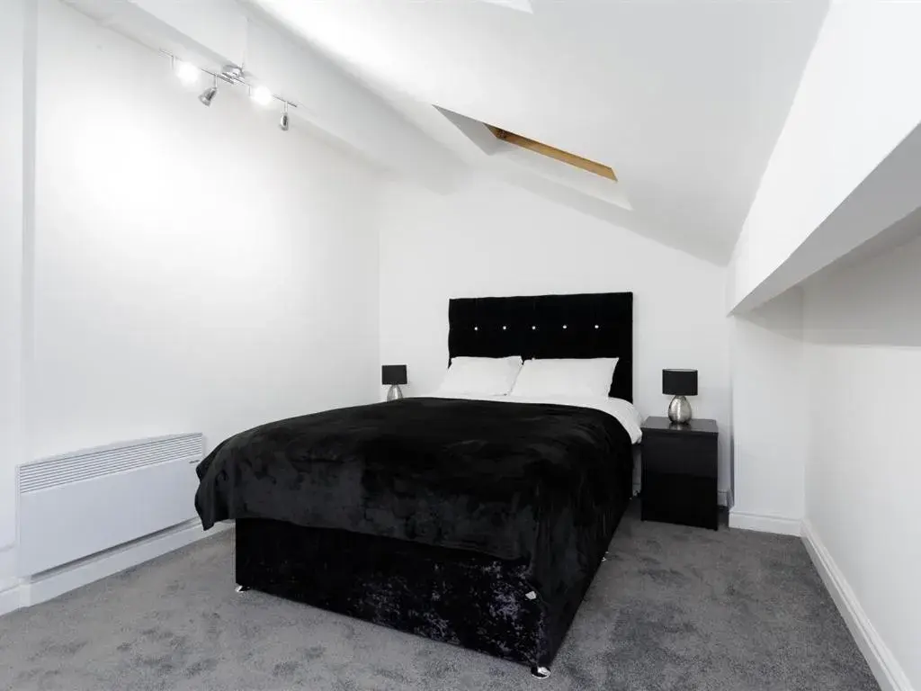 One-Bedroom Apartment in Live in Leeds Grange Apartments