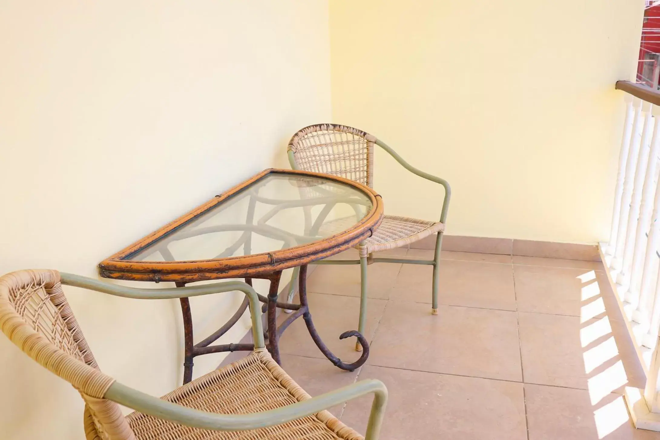 Deluxe King Room in Hotel Victoriano Deluxe King Room in Hotel Victoriano