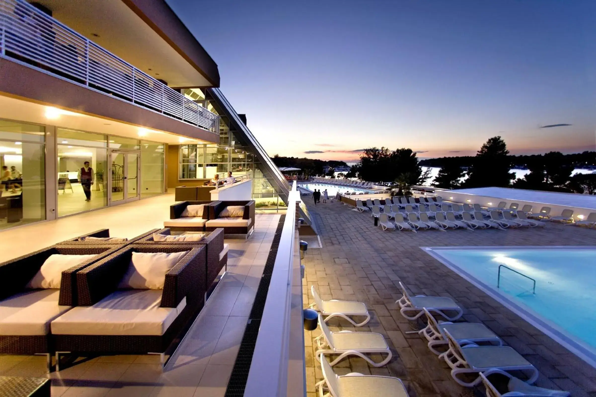 Facade/entrance, Swimming Pool in Hotel Molindrio Plava Laguna