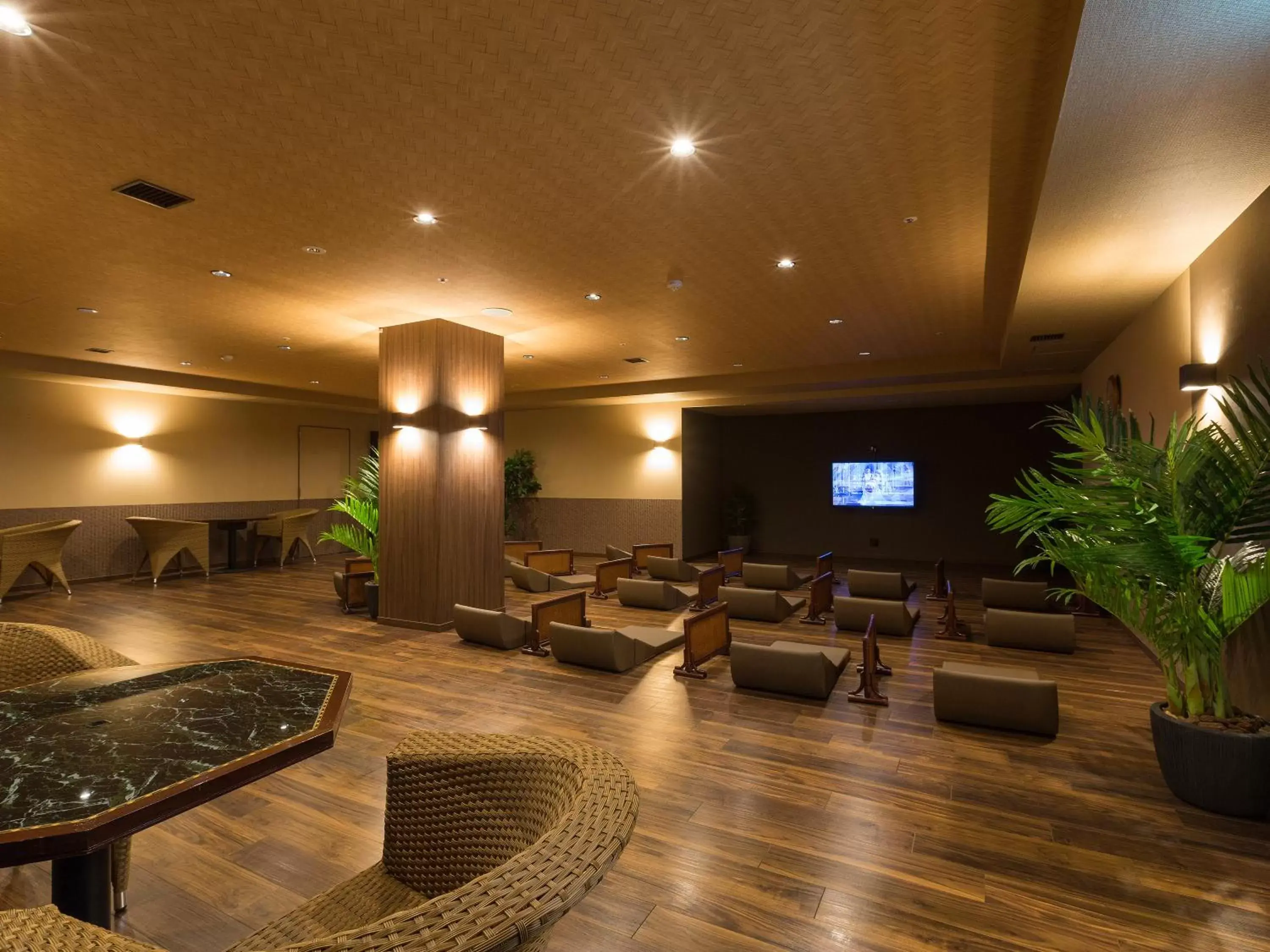 Spa and wellness centre/facilities, Lobby/Reception in Himeji Castle Grandvrio Hotel