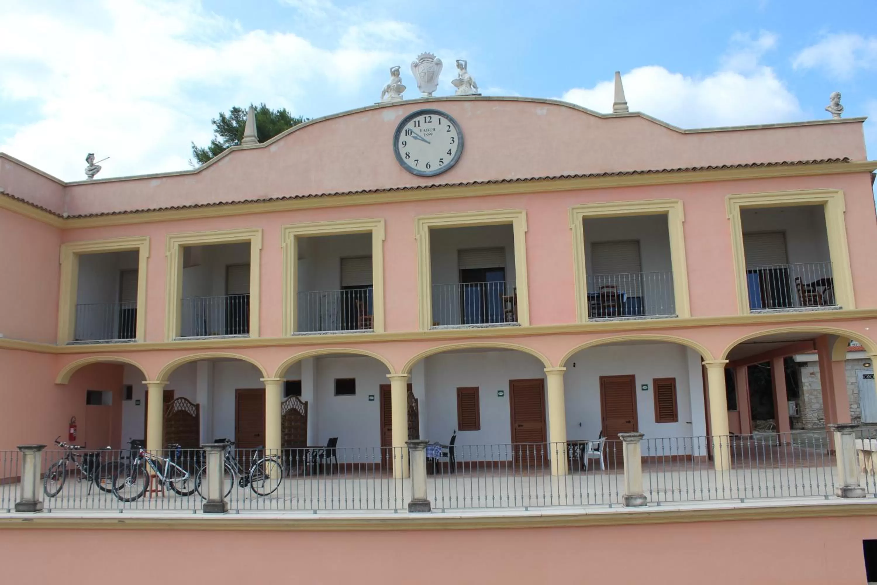 Shower, Property Building in Residence Hotel Torresilvana