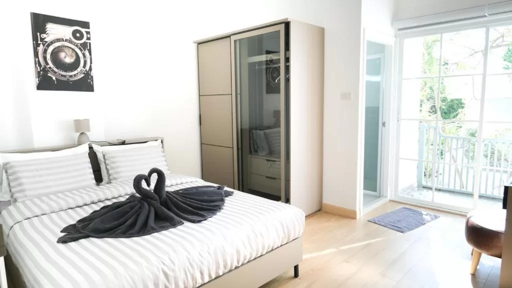 Bed in The Square 101