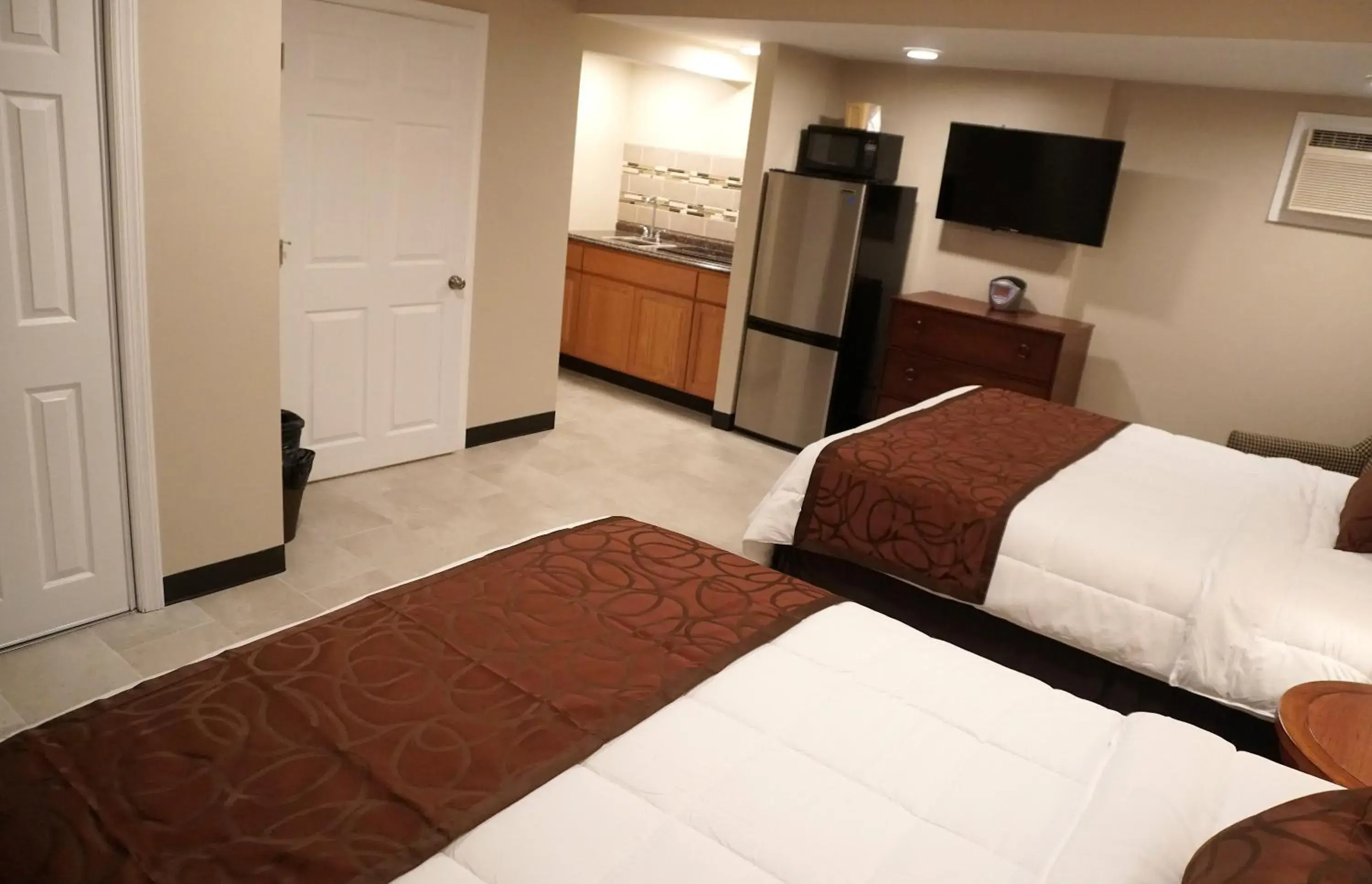 Area and facilities, Bed in Beachside Resort