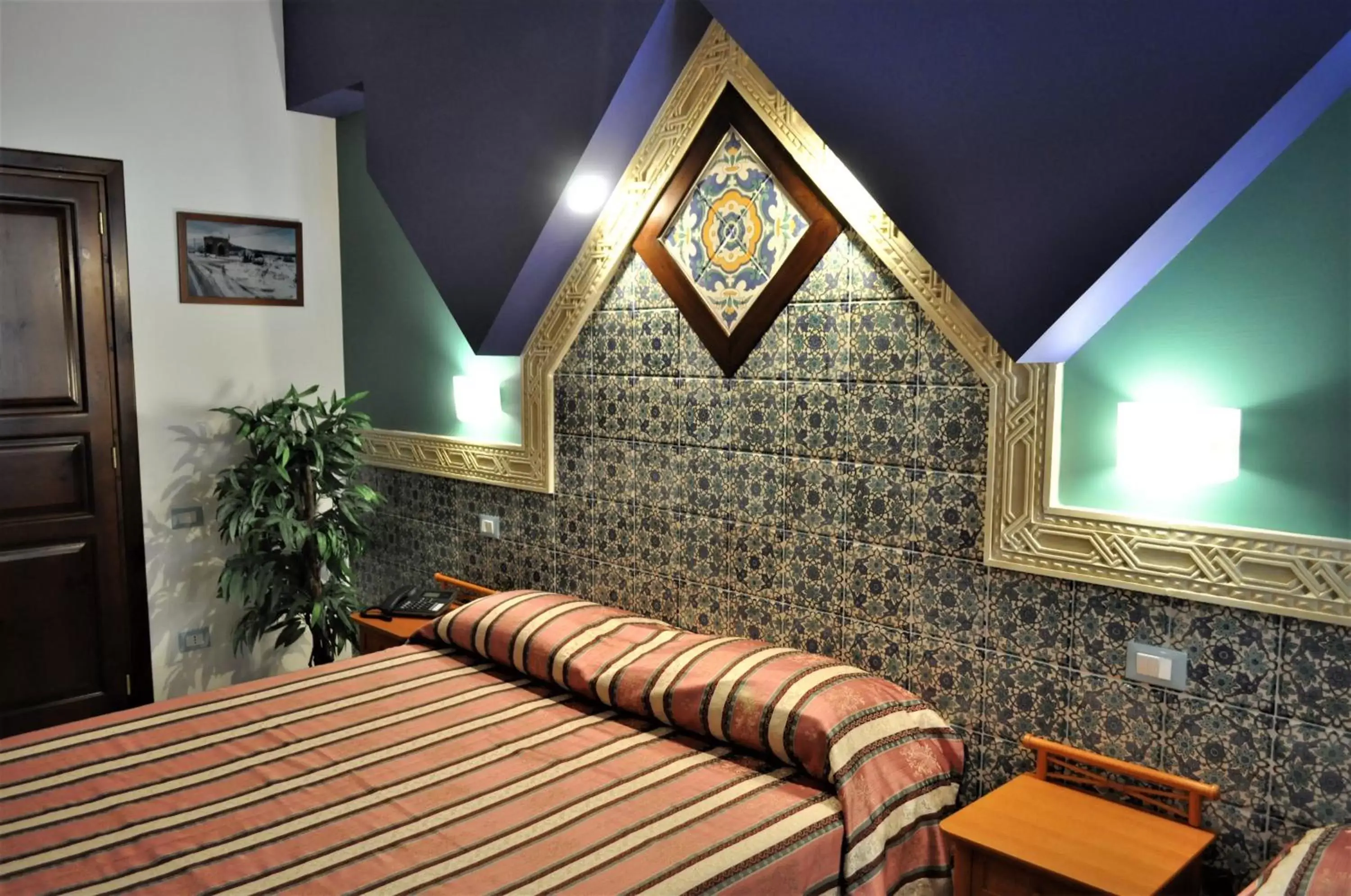 Photo of the whole room, Bed in Al-Tair