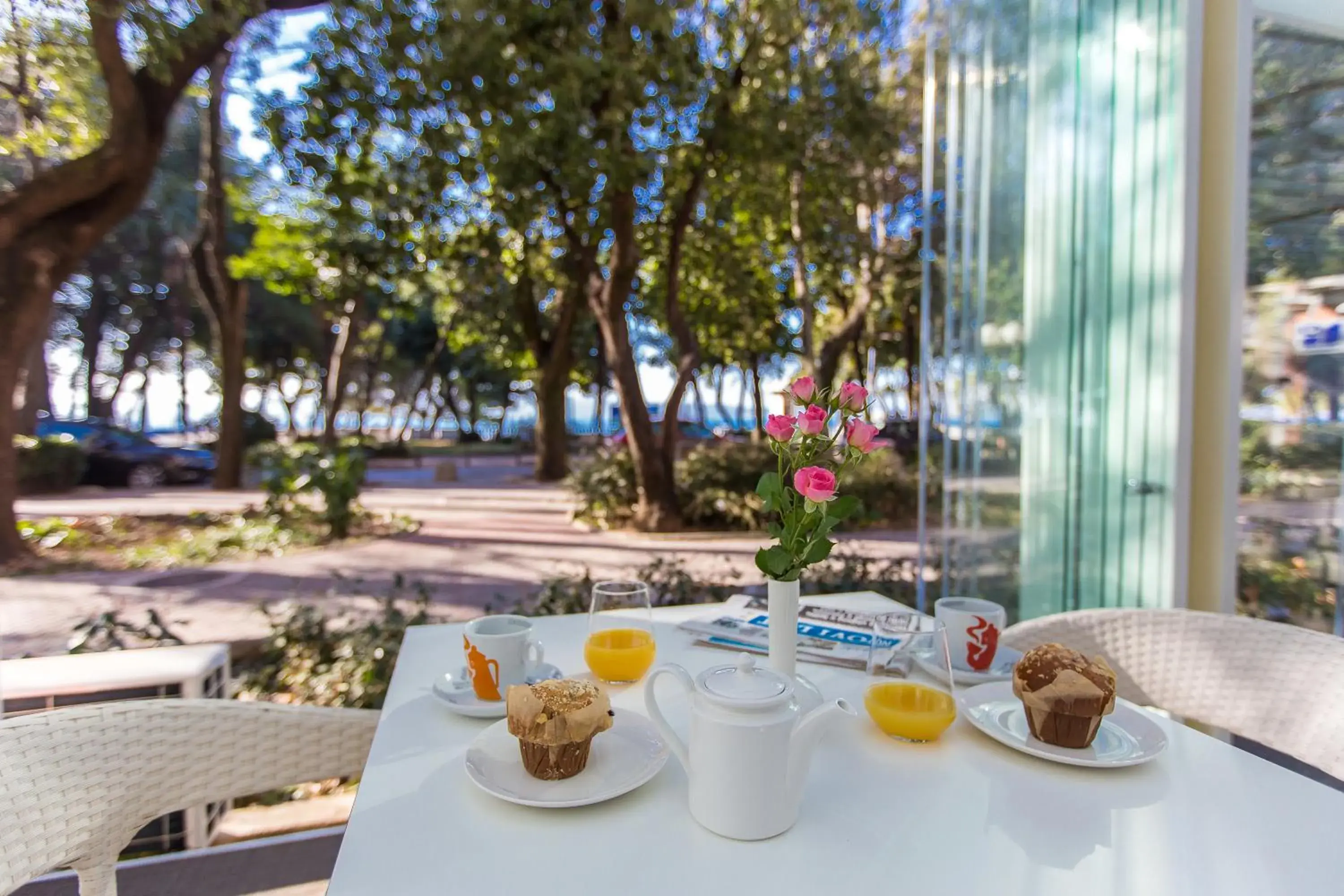 Communal lounge/ TV room, Breakfast in Hotel Crikvenica