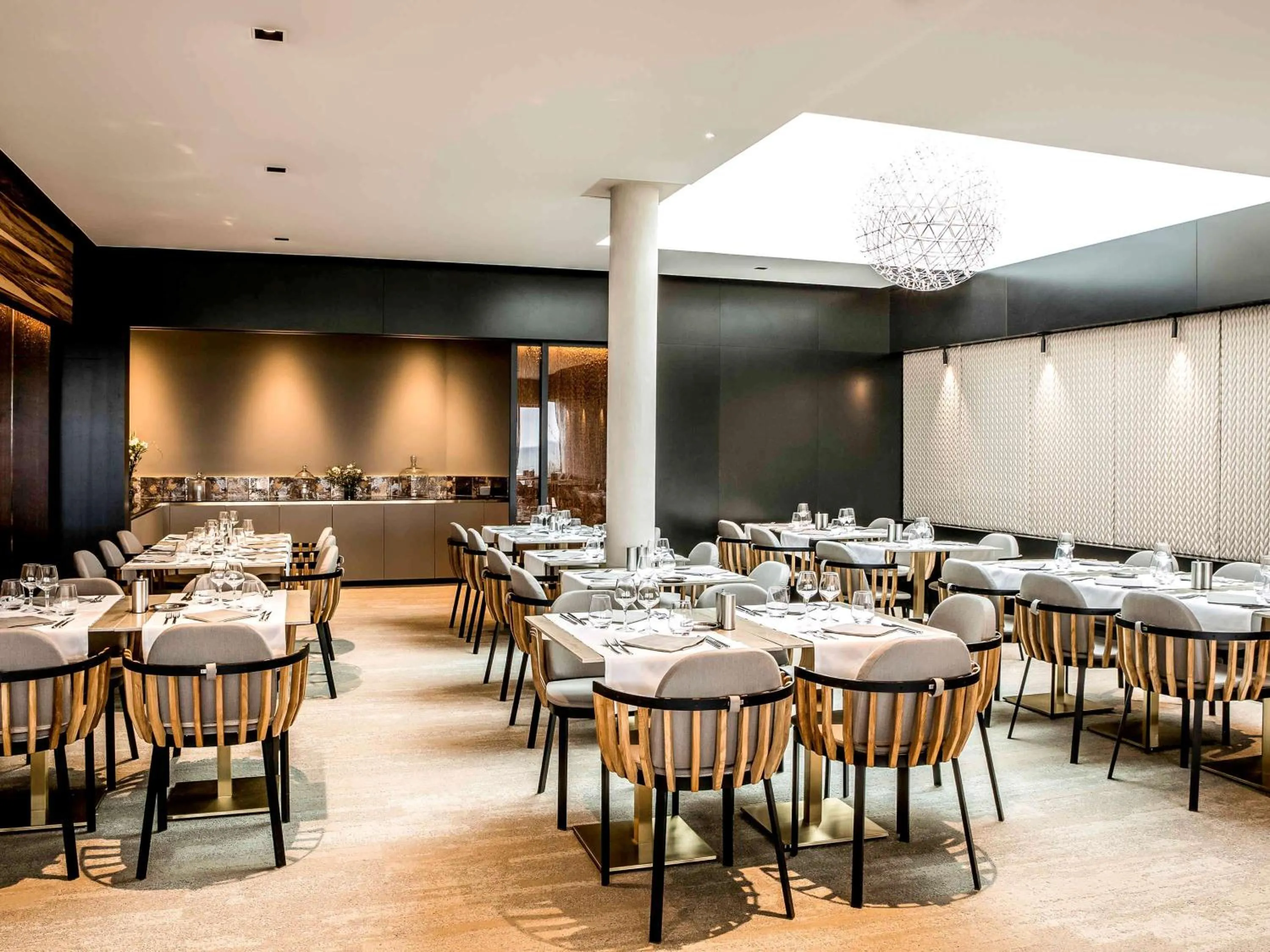 Restaurant/places to eat in Emeria Dinard Thalasso Spa