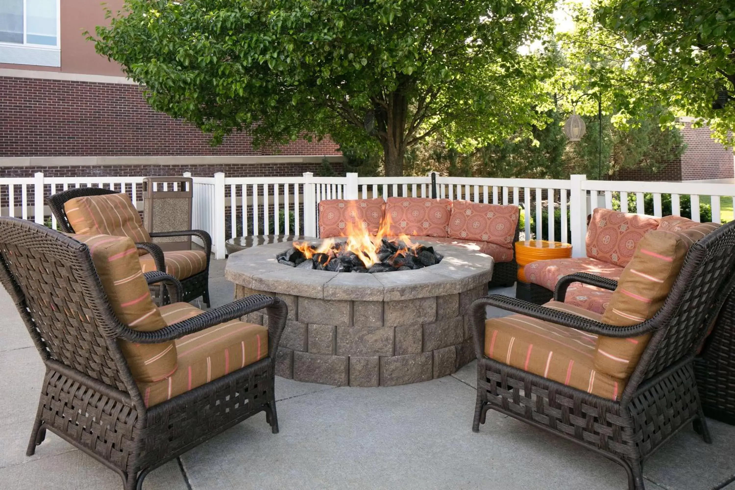 Patio in Hilton Garden Inn Omaha West