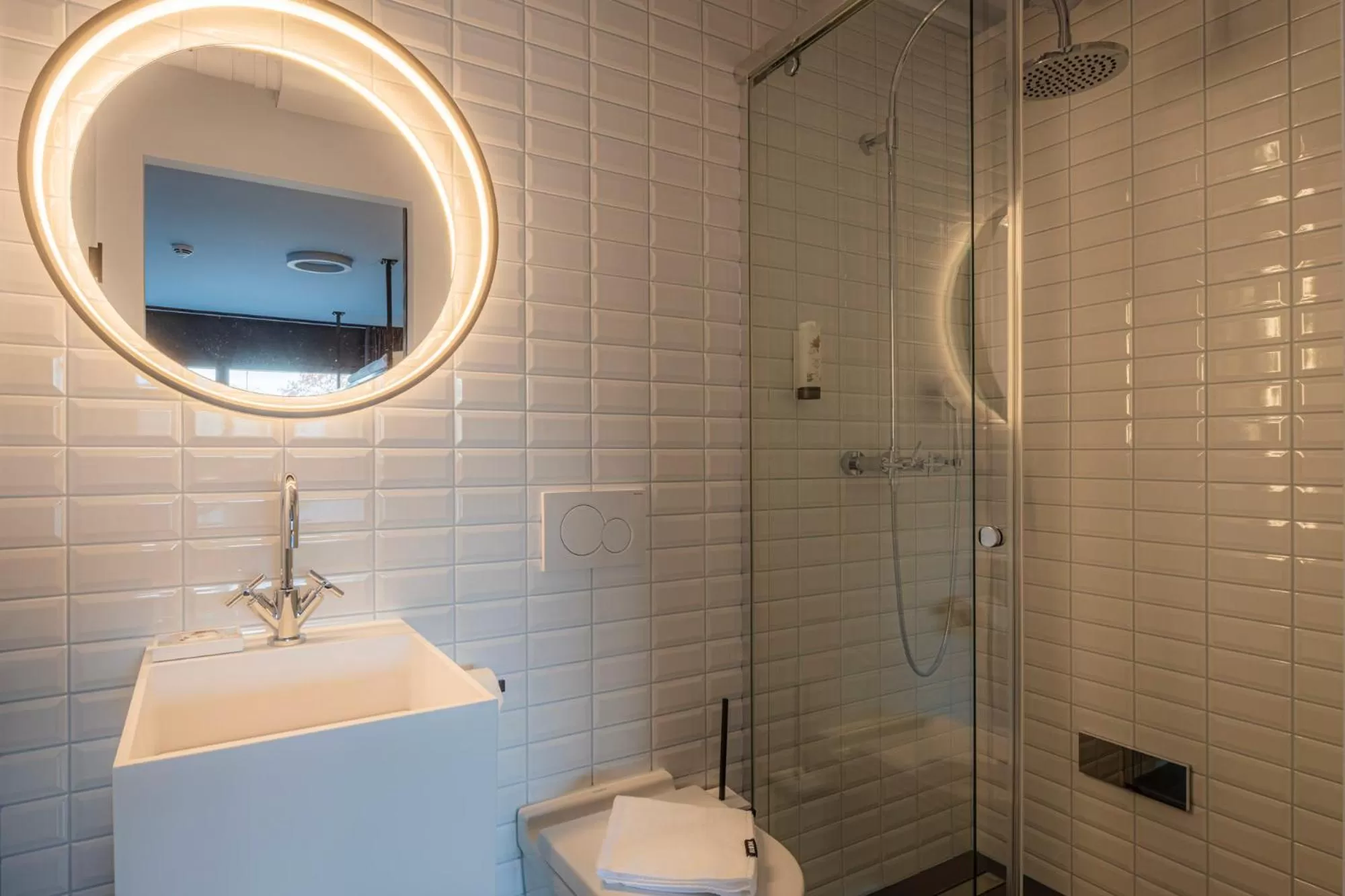 Shower in BLOOM Boutique Hotel & Lounge Basel