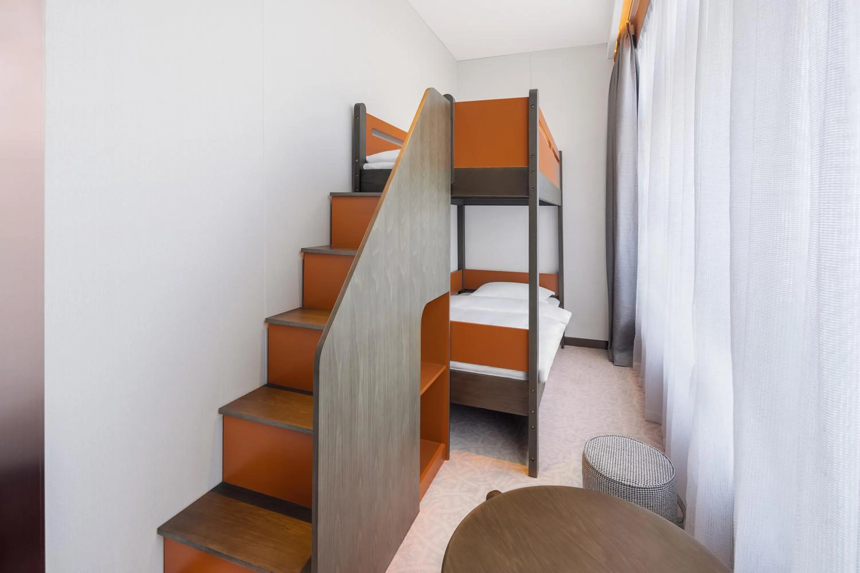 Bed in Crowne Plaza Qingdao Jinshui by IHG