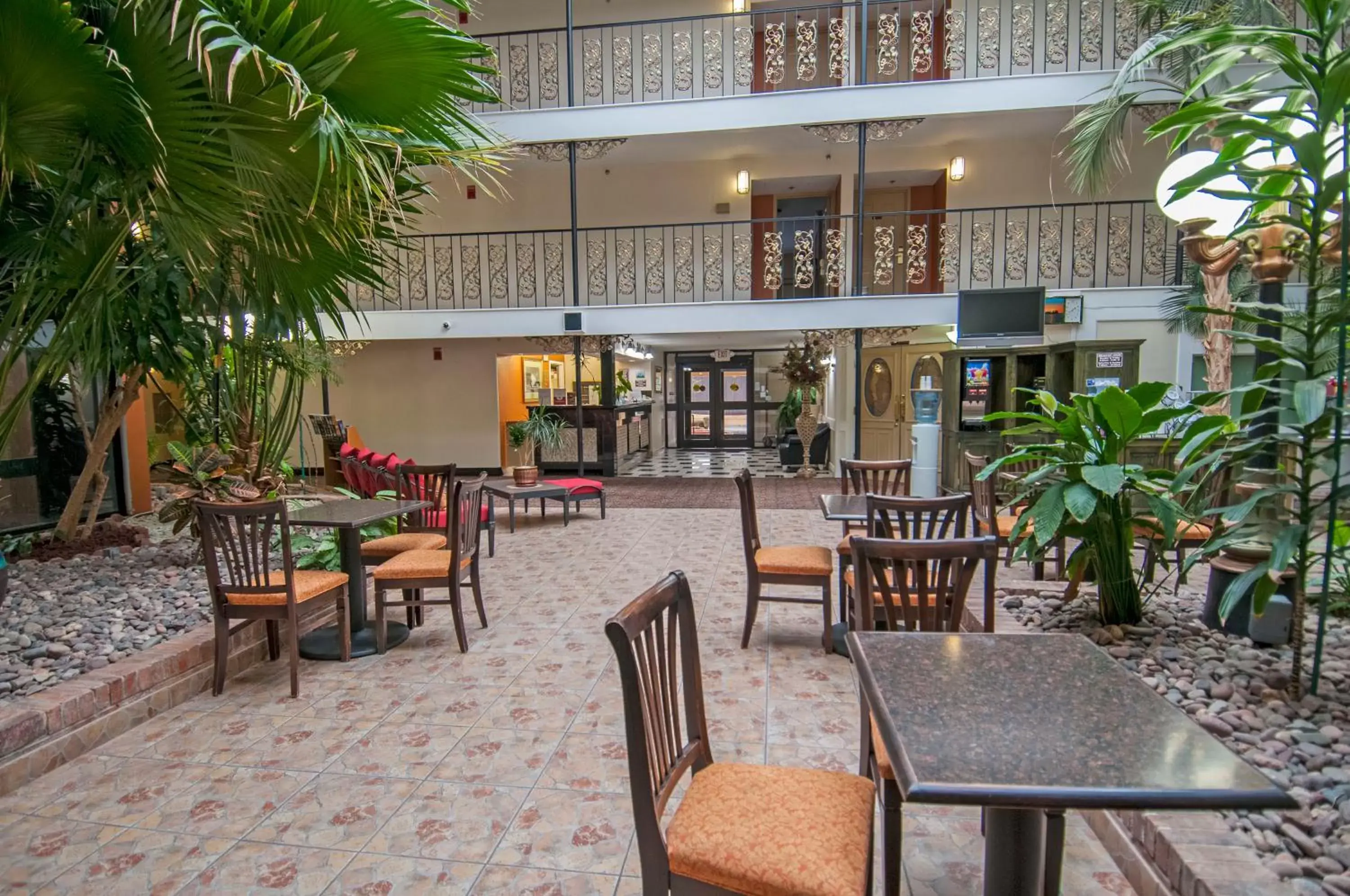 Area and facilities in Governors Suites Hotel Oklahoma City Airport Area Area and facilities in Governors Suites Hotel Oklahoma City Airport Area