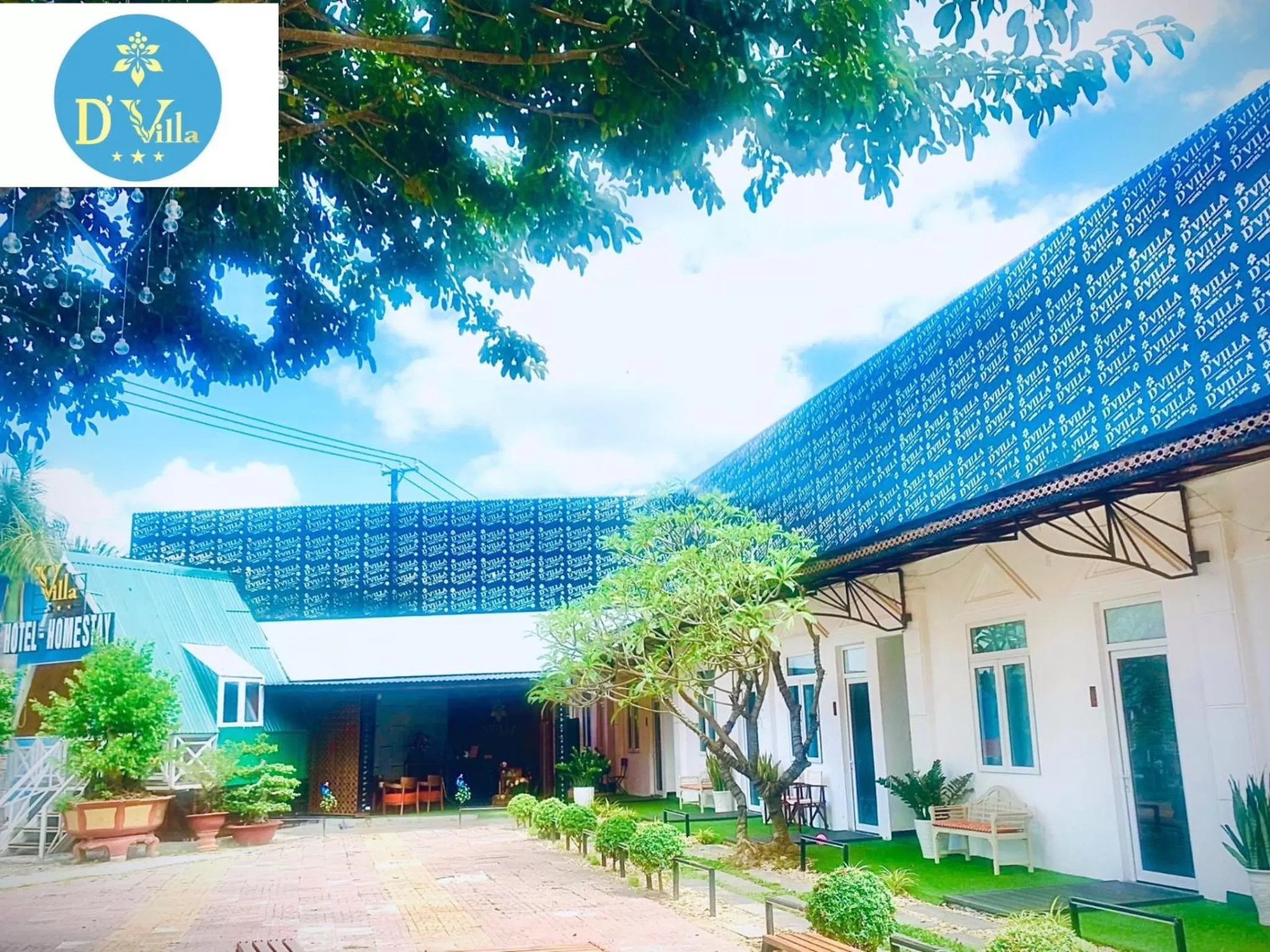 Property building in D'Villa Hotel - Homestay