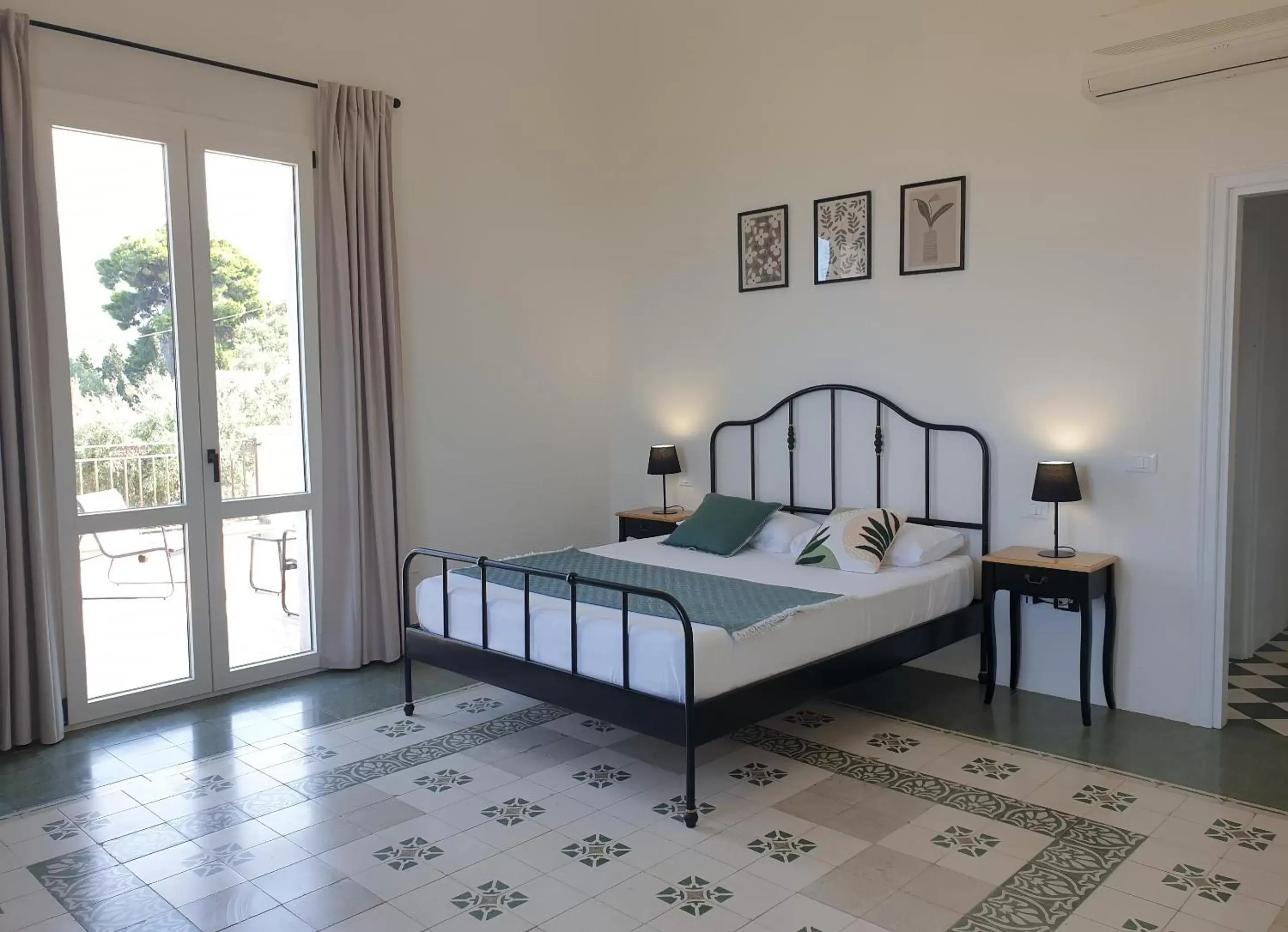 Bedroom, Bed in Villa Bona