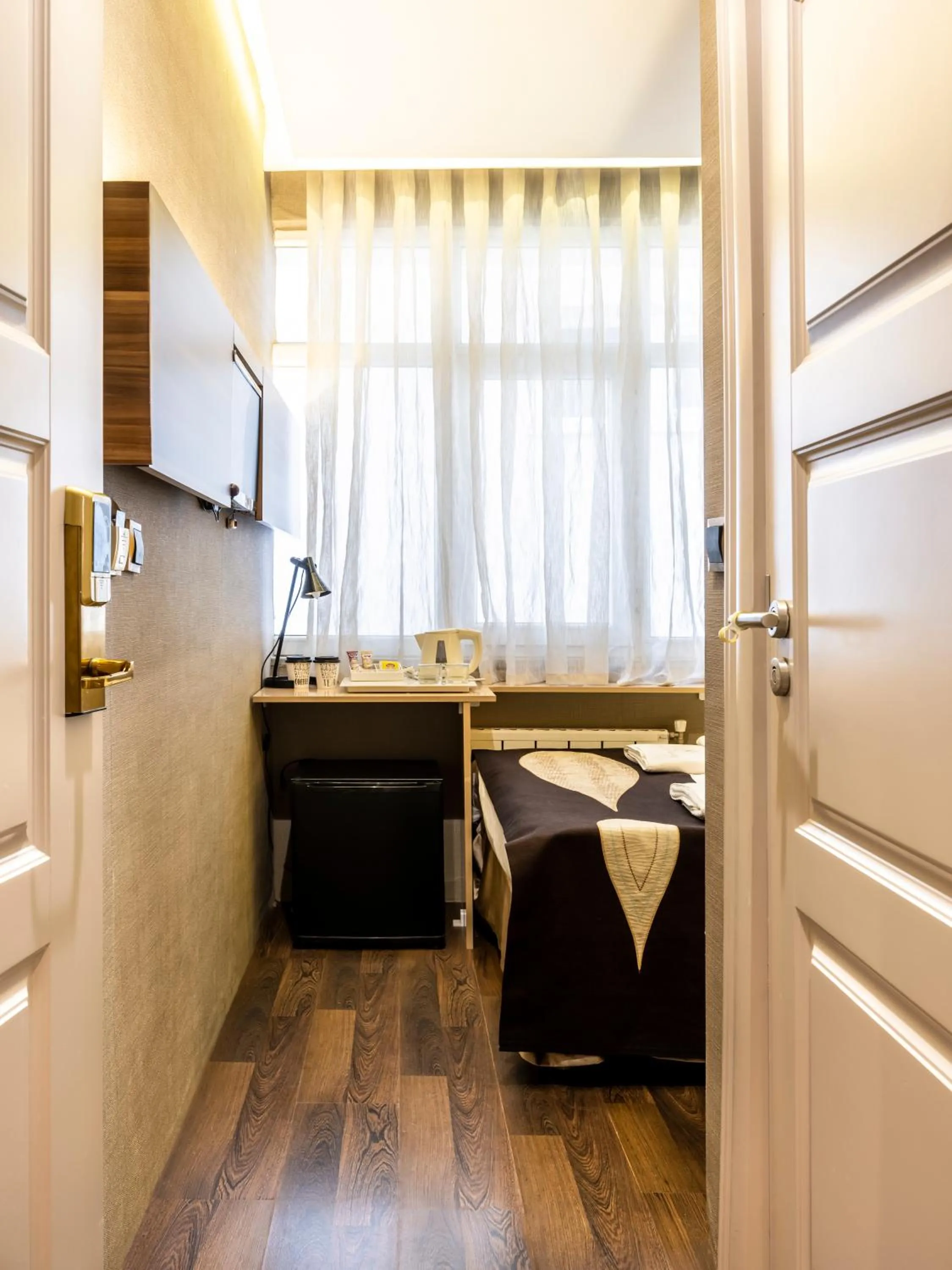 hair dresser in Golden Gate Hotel Topkapı