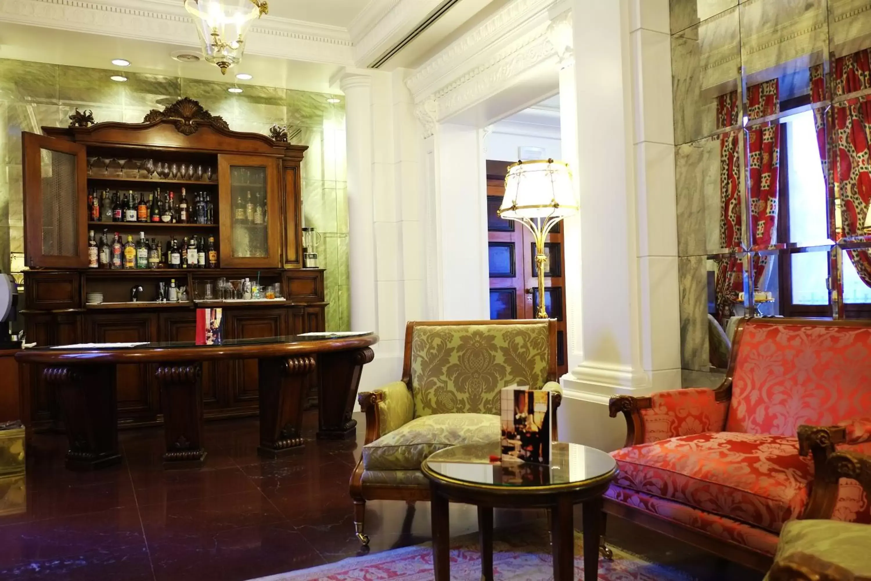 Lounge or bar in Hotel Albani Firenze
