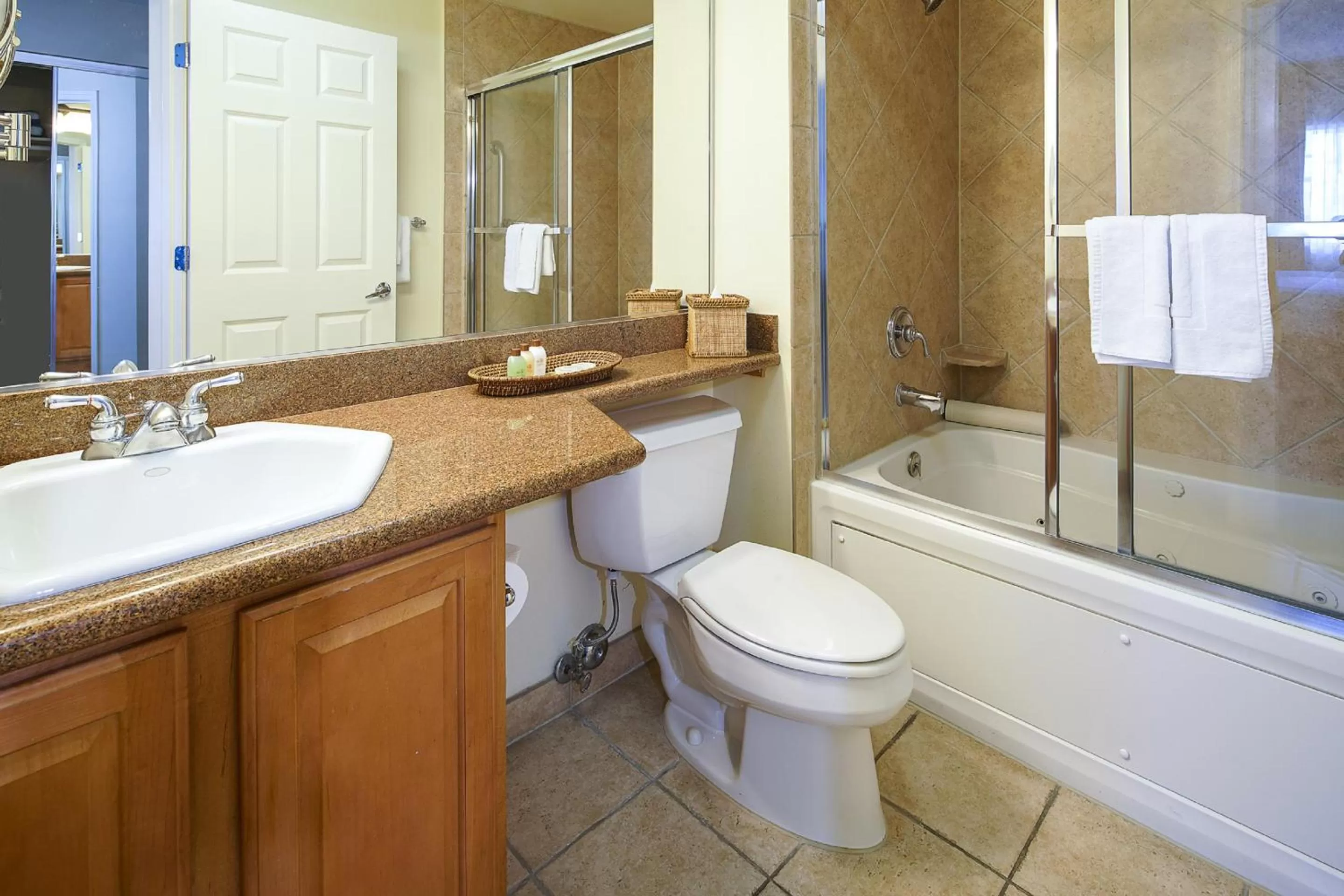 Bathroom in Tahiti All-Suite Resort