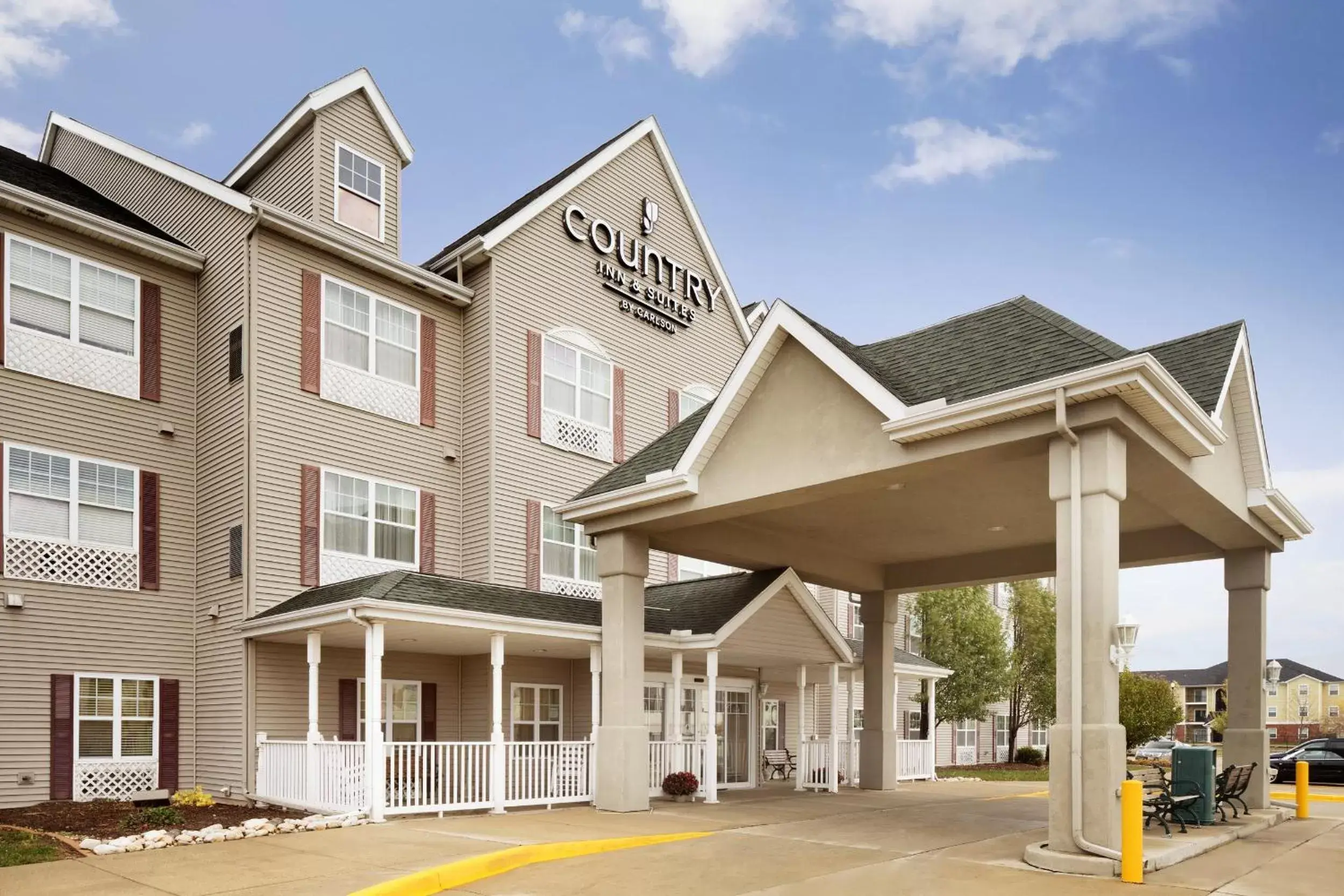 Facade/entrance, Property Building in Country Inn & Suites by Radisson, Champaign North, IL