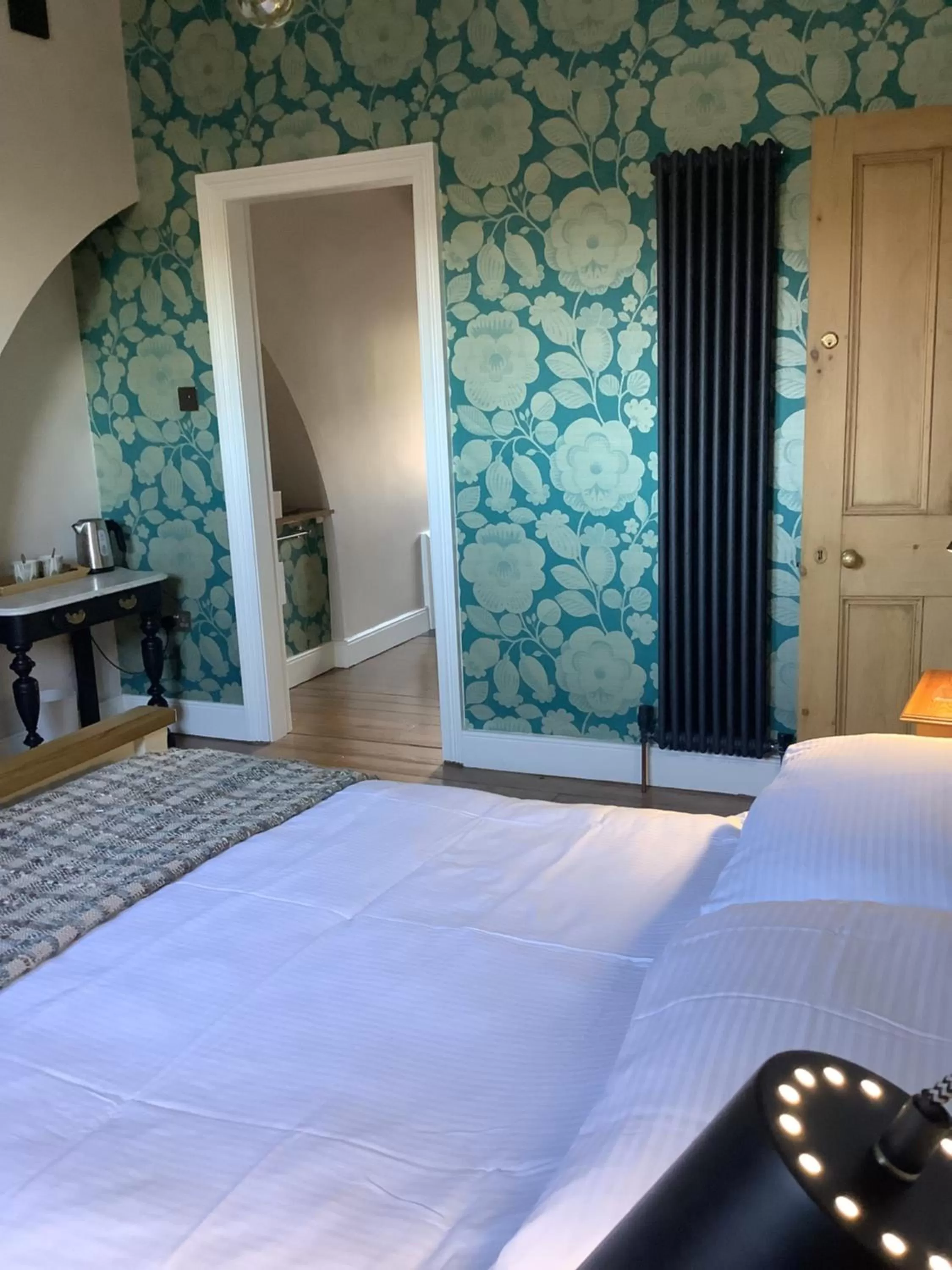 Bed in The Views Bed and Breakfast