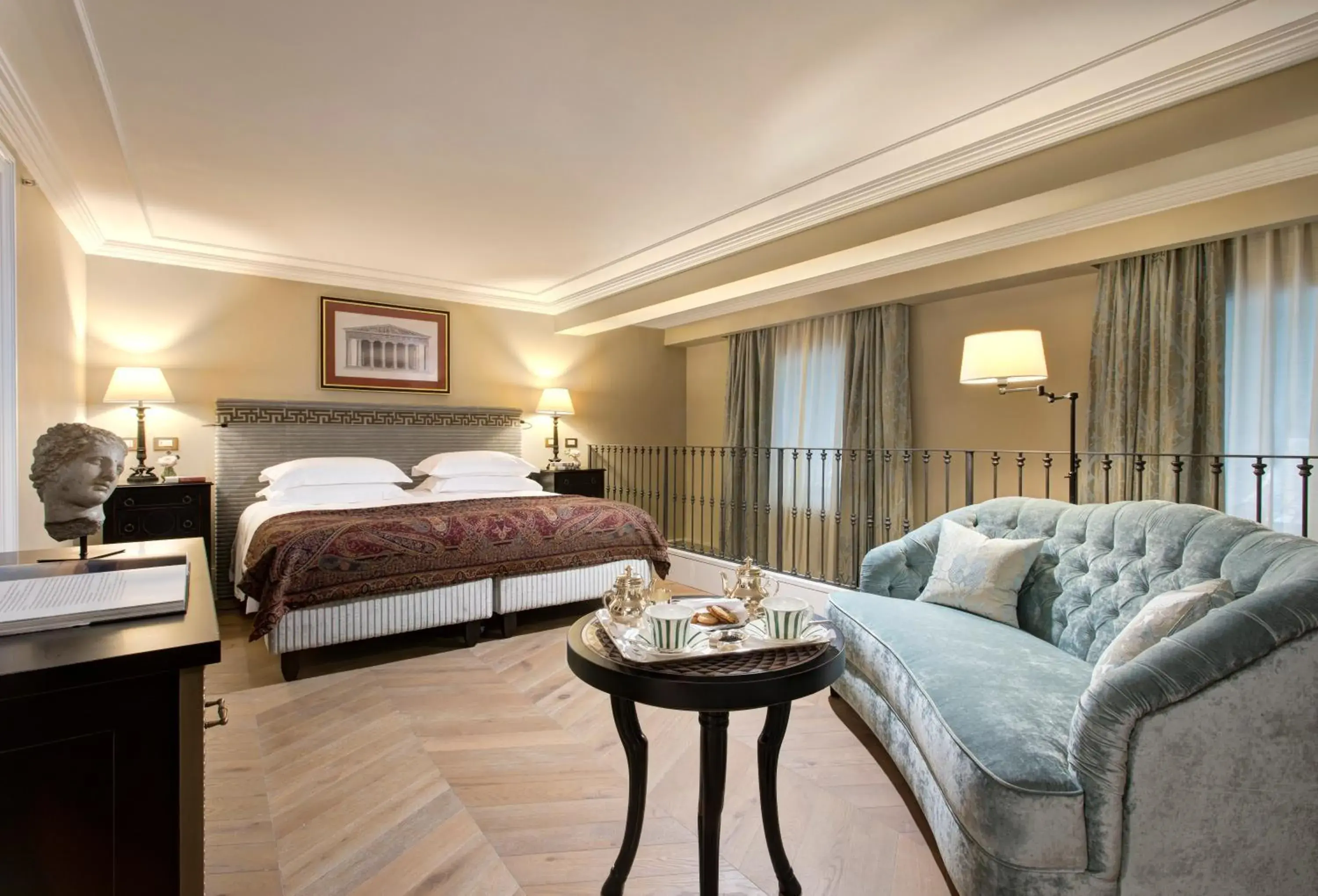 Bedroom in Rocco Forte Hotel de la Ville