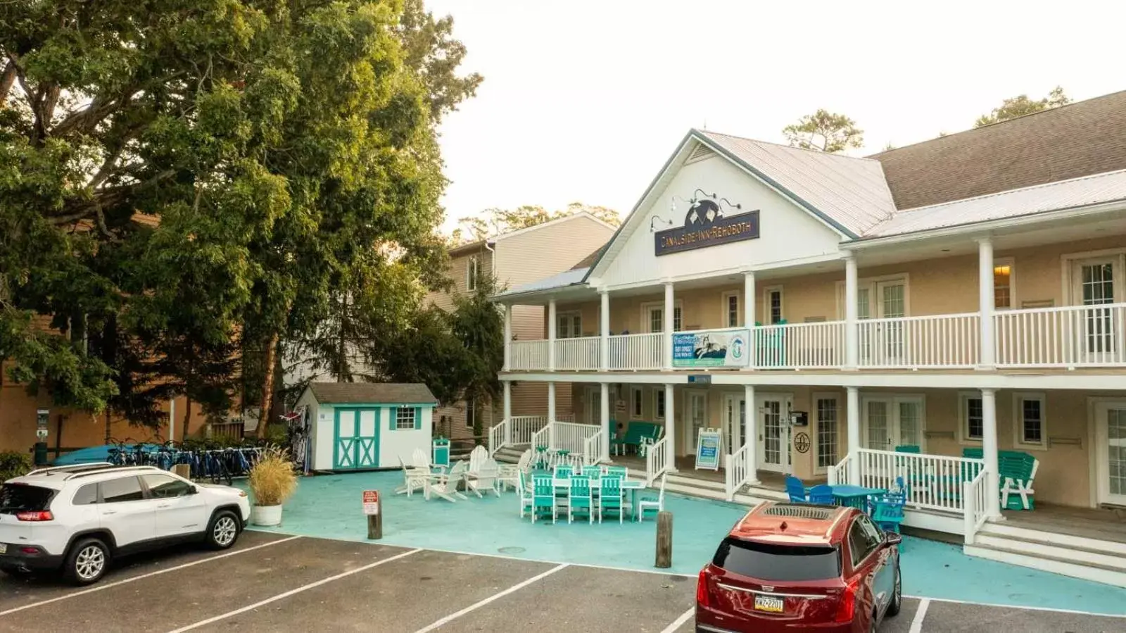 Property Building in Canalside Inn