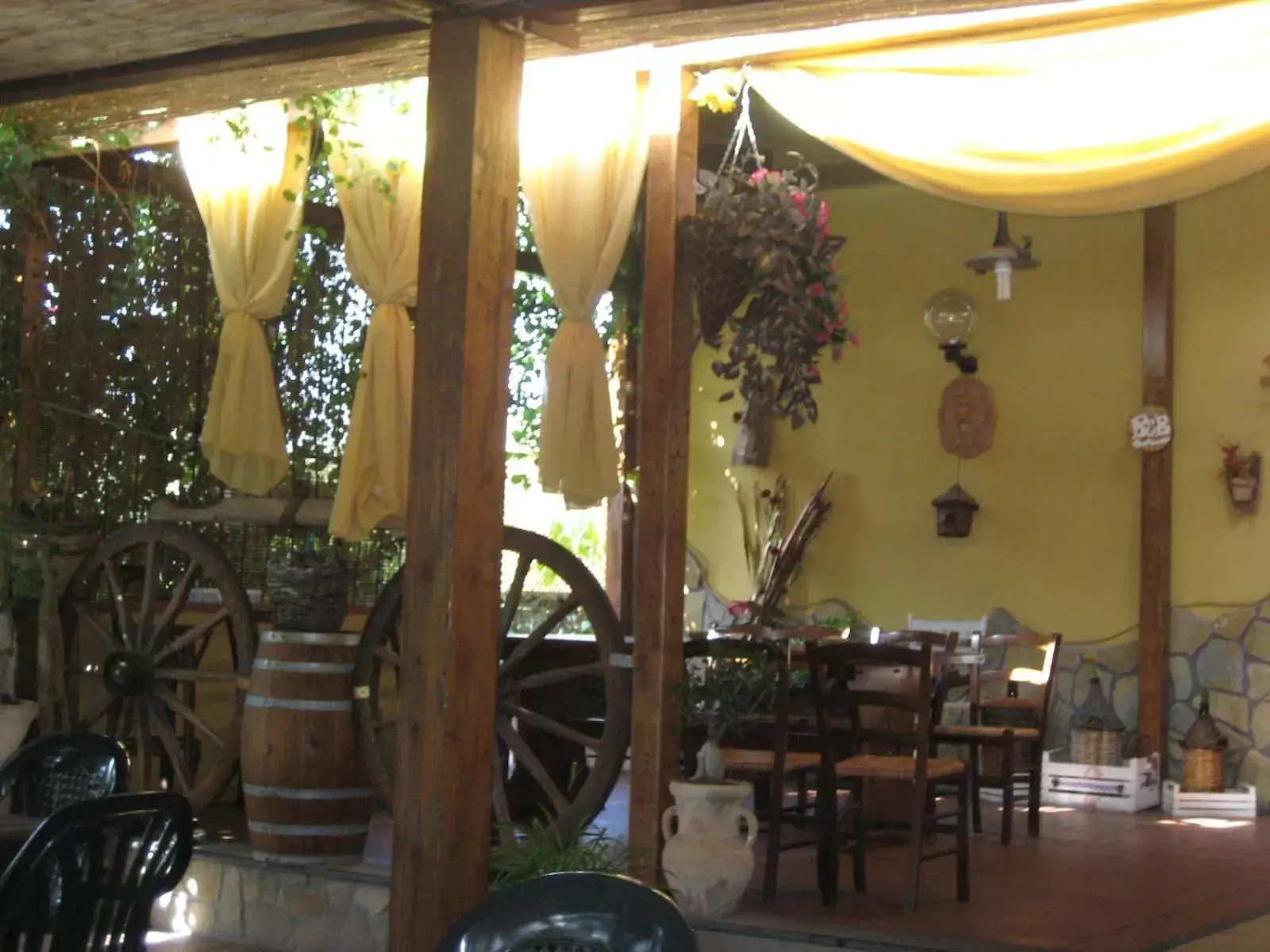 Balcony/Terrace, Restaurant/Places to Eat in Oasi del Lago