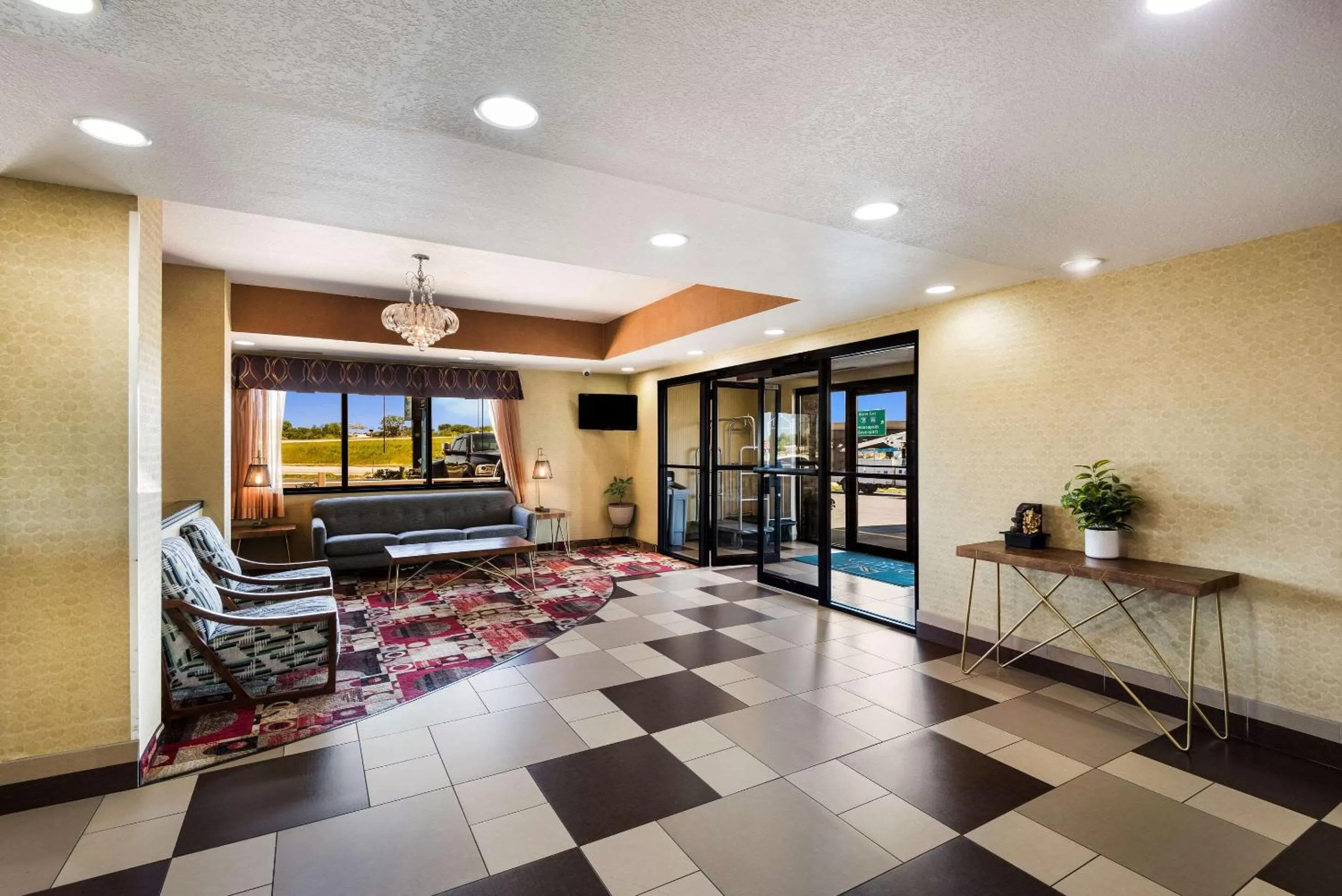 Lobby or reception in Quality Inn Des Moines North