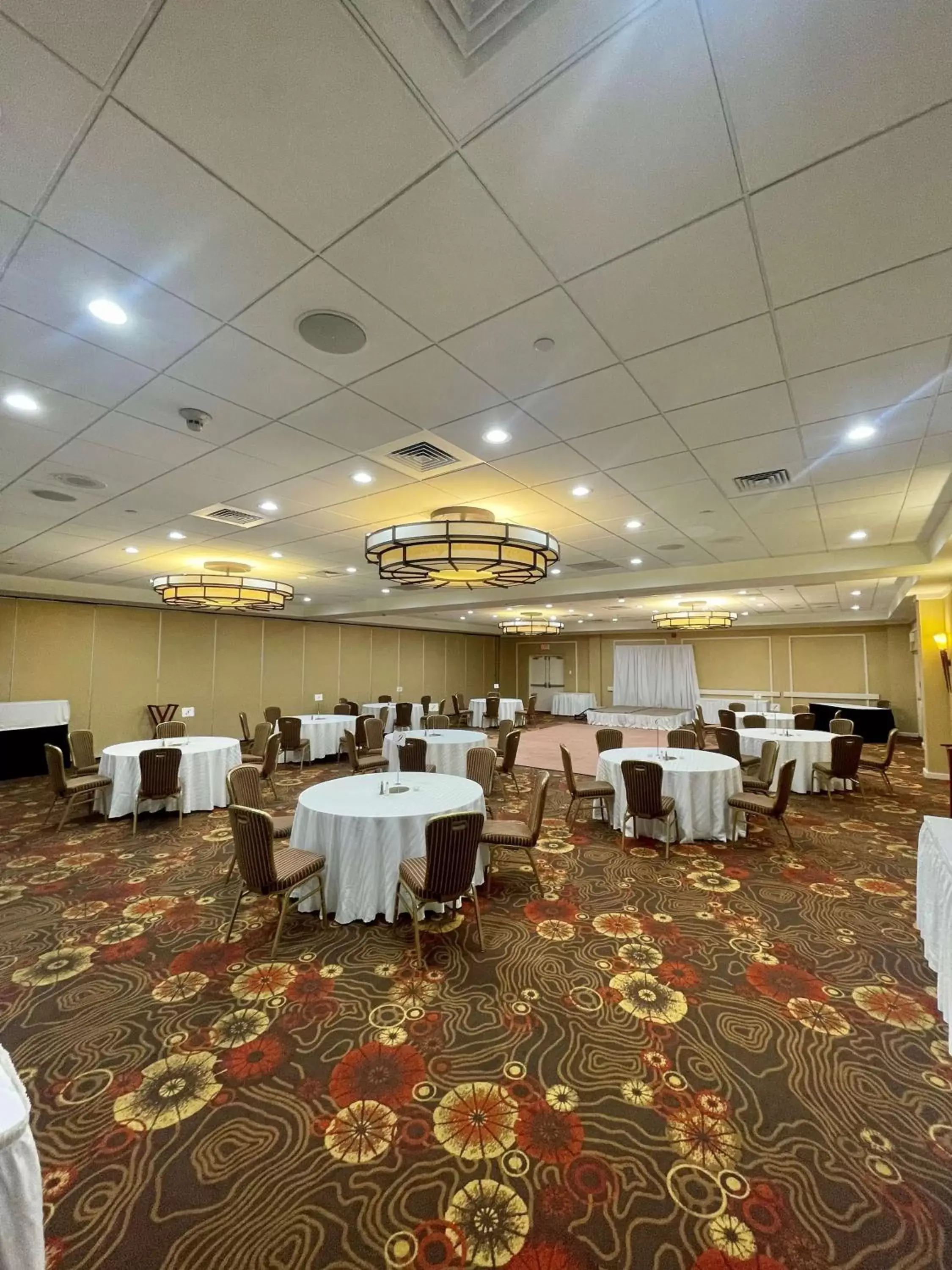 On site, Banquet Facilities in Brandywine Plaza Hotel - SureStay Collection by Best Western
