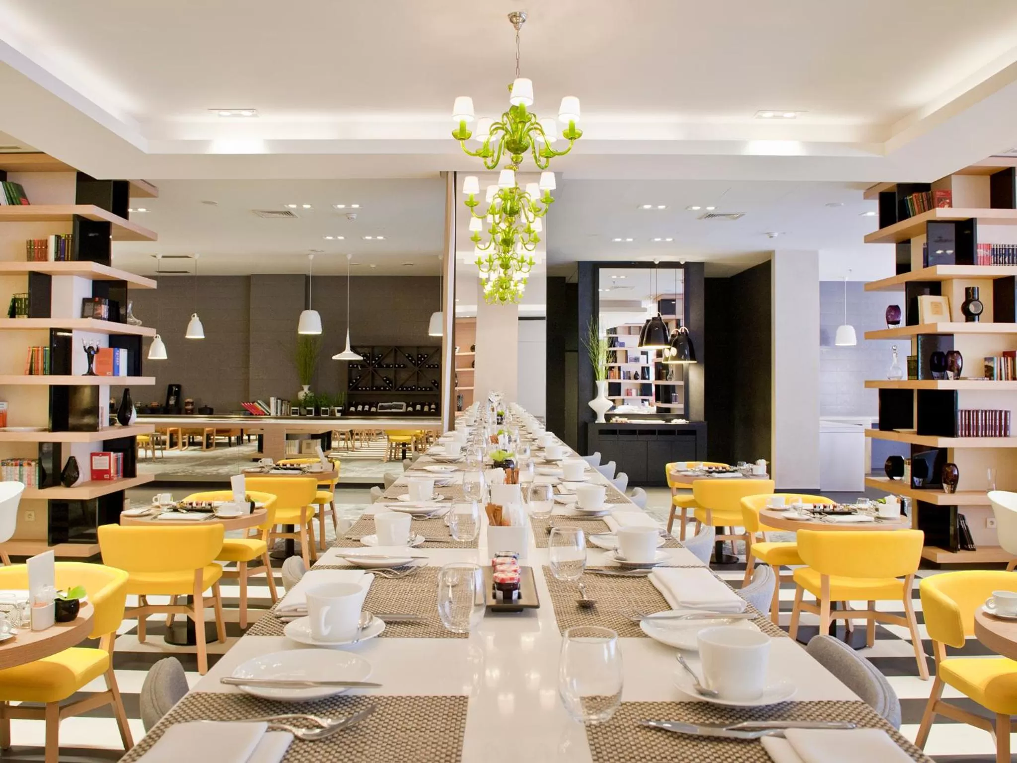 Restaurant/places to eat in Sofitel Warsaw Victoria