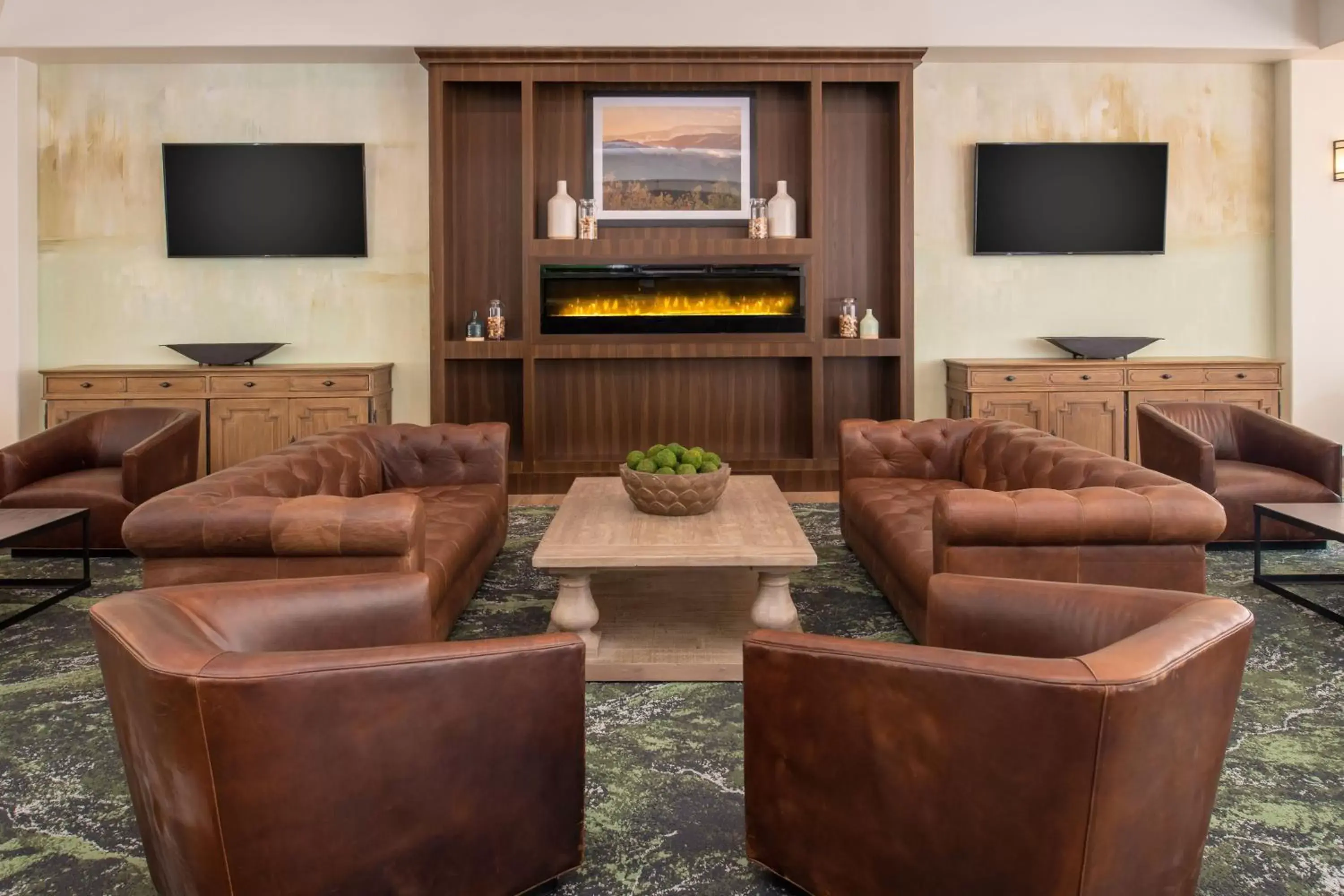 Lobby or reception, Lounge/Bar in Four Points by Sheraton Santa Cruz Scotts Valley