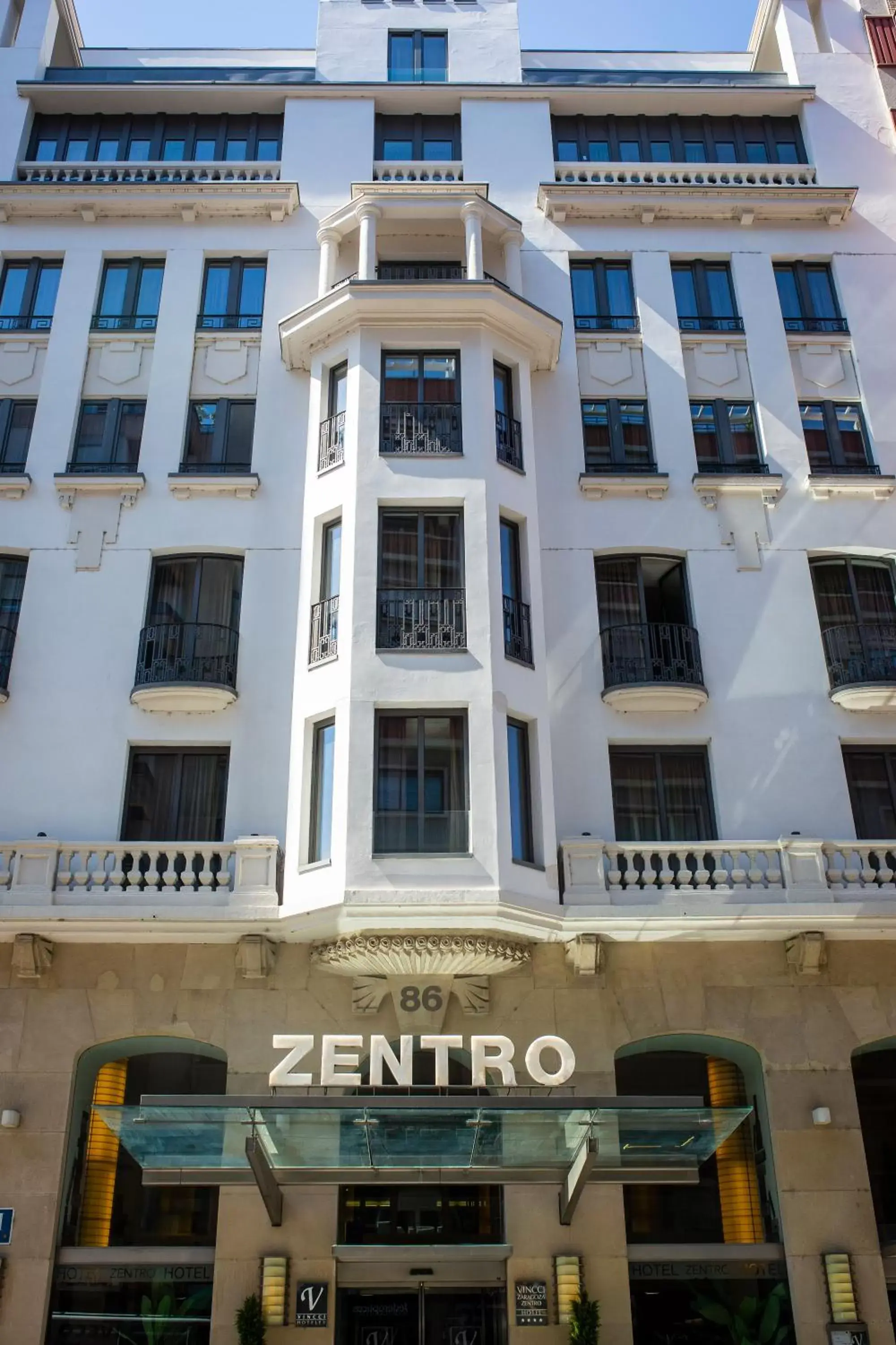 Property building in Vincci Zaragoza Zentro