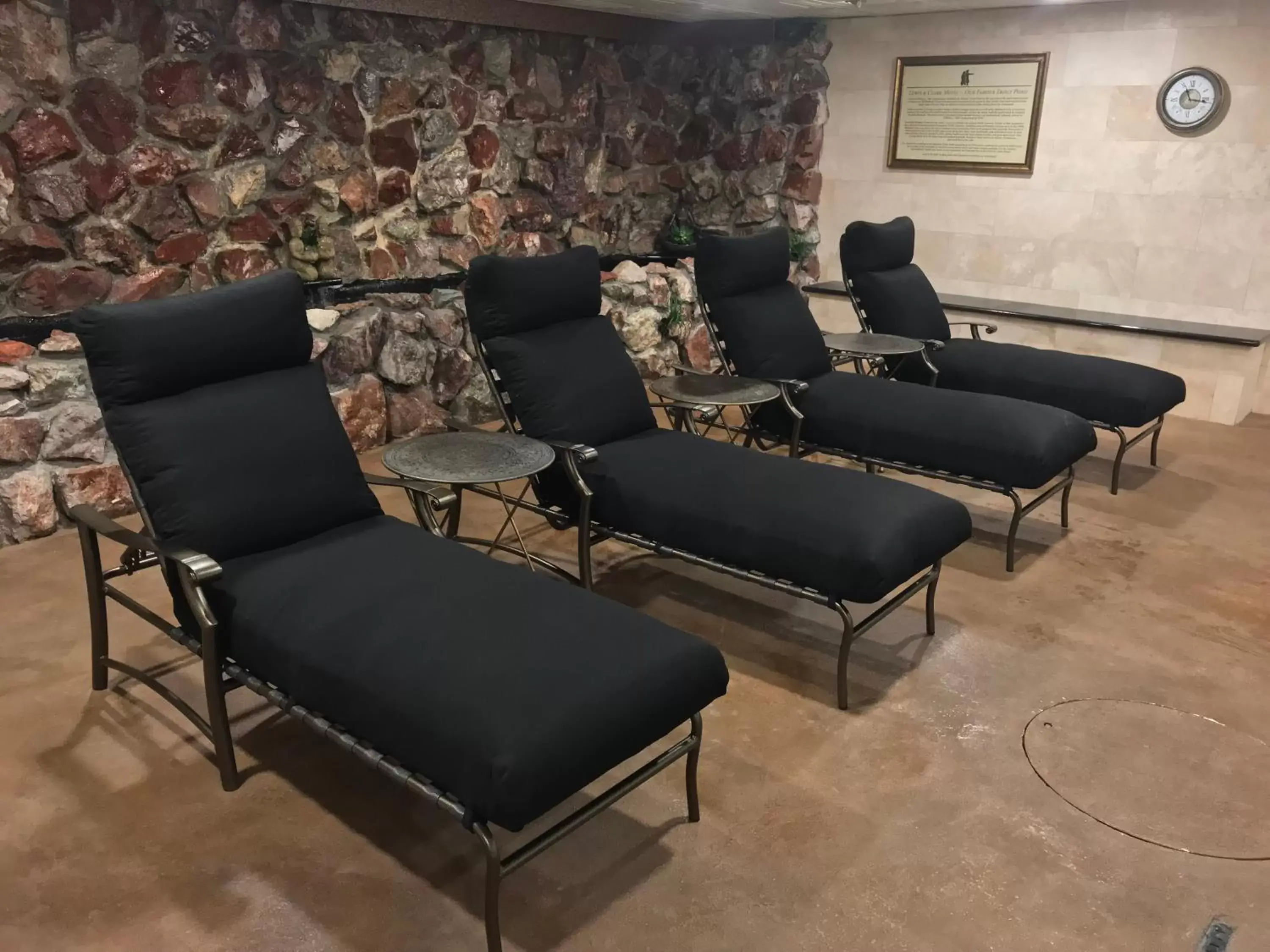 Spa and wellness centre/facilities, Seating Area in Bozeman Lewis & Clark Motel