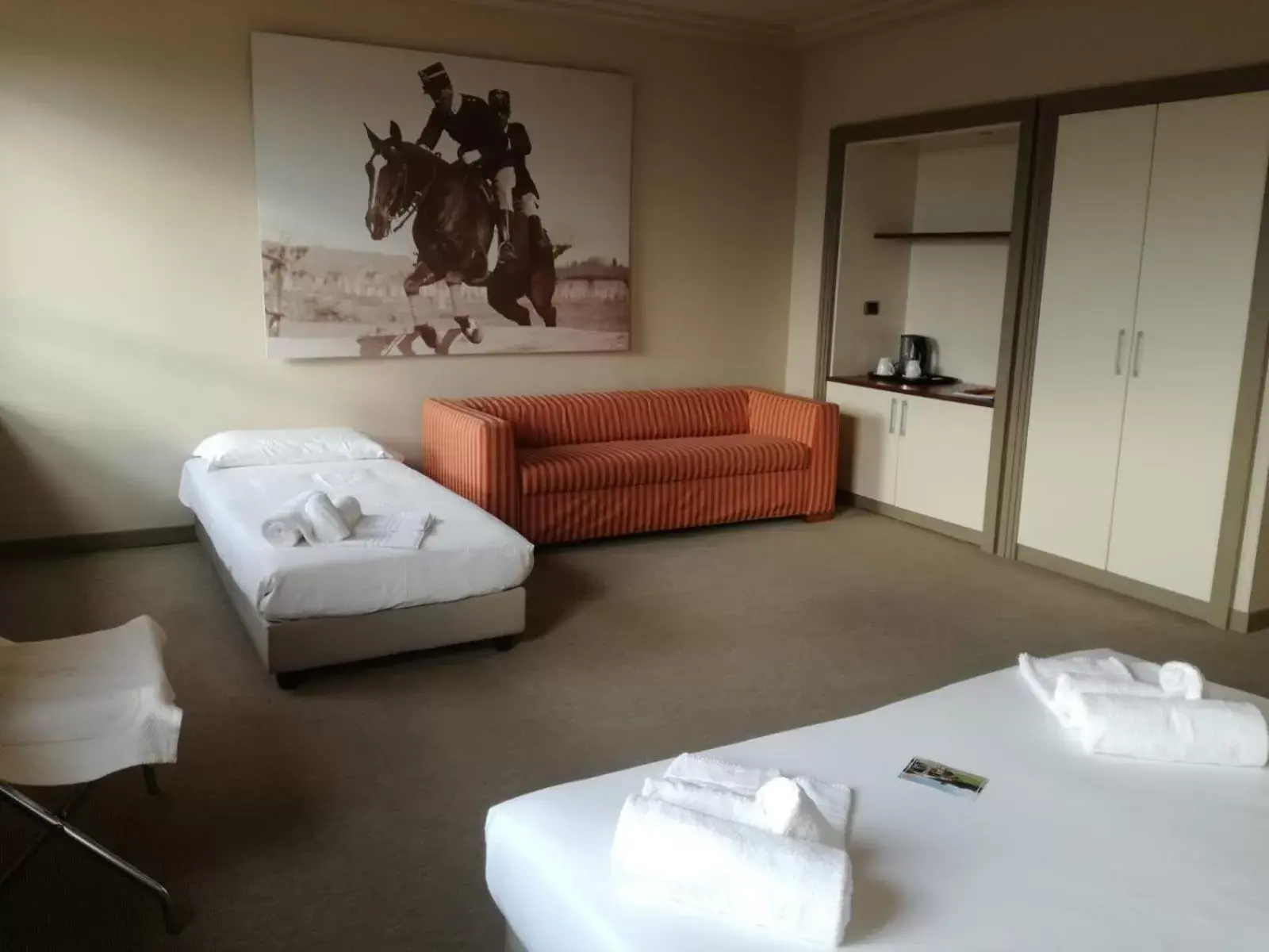 Bedroom, Bed in Hotel Barrage