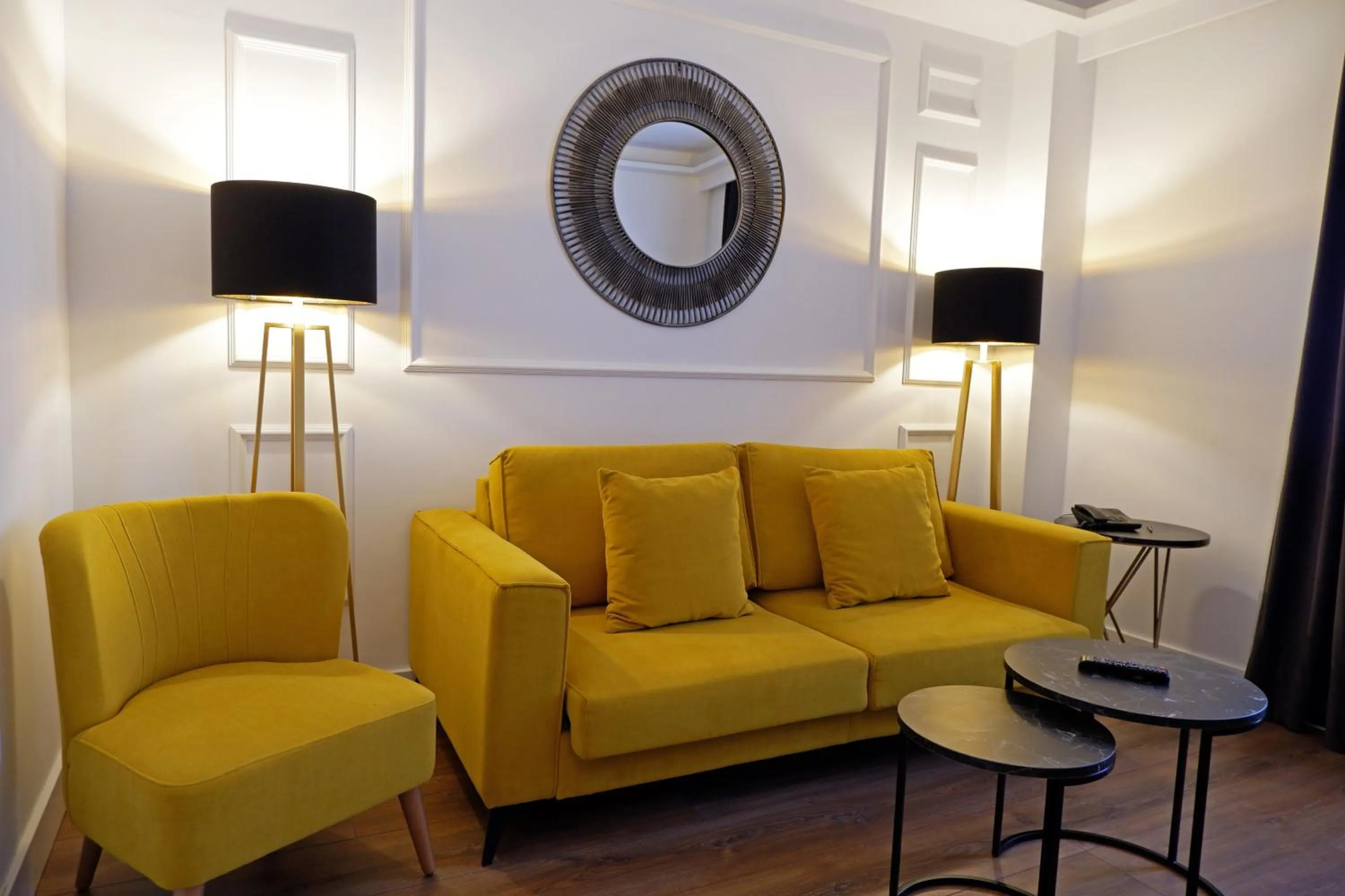 Decorative detail in Hotel Colón Plaza