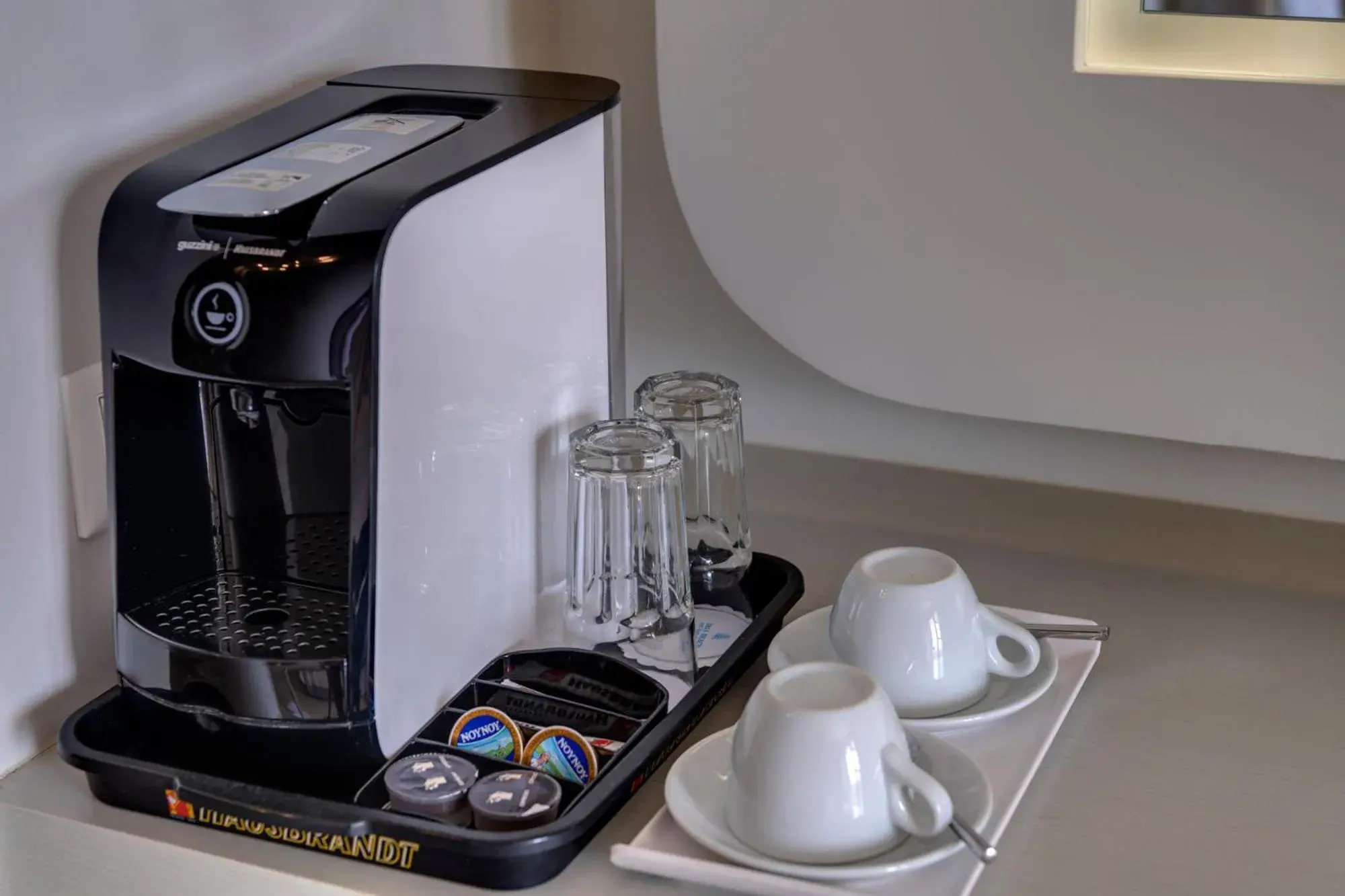 Coffee/Tea Facilities in Kouros Art Hotel (Adults Only)