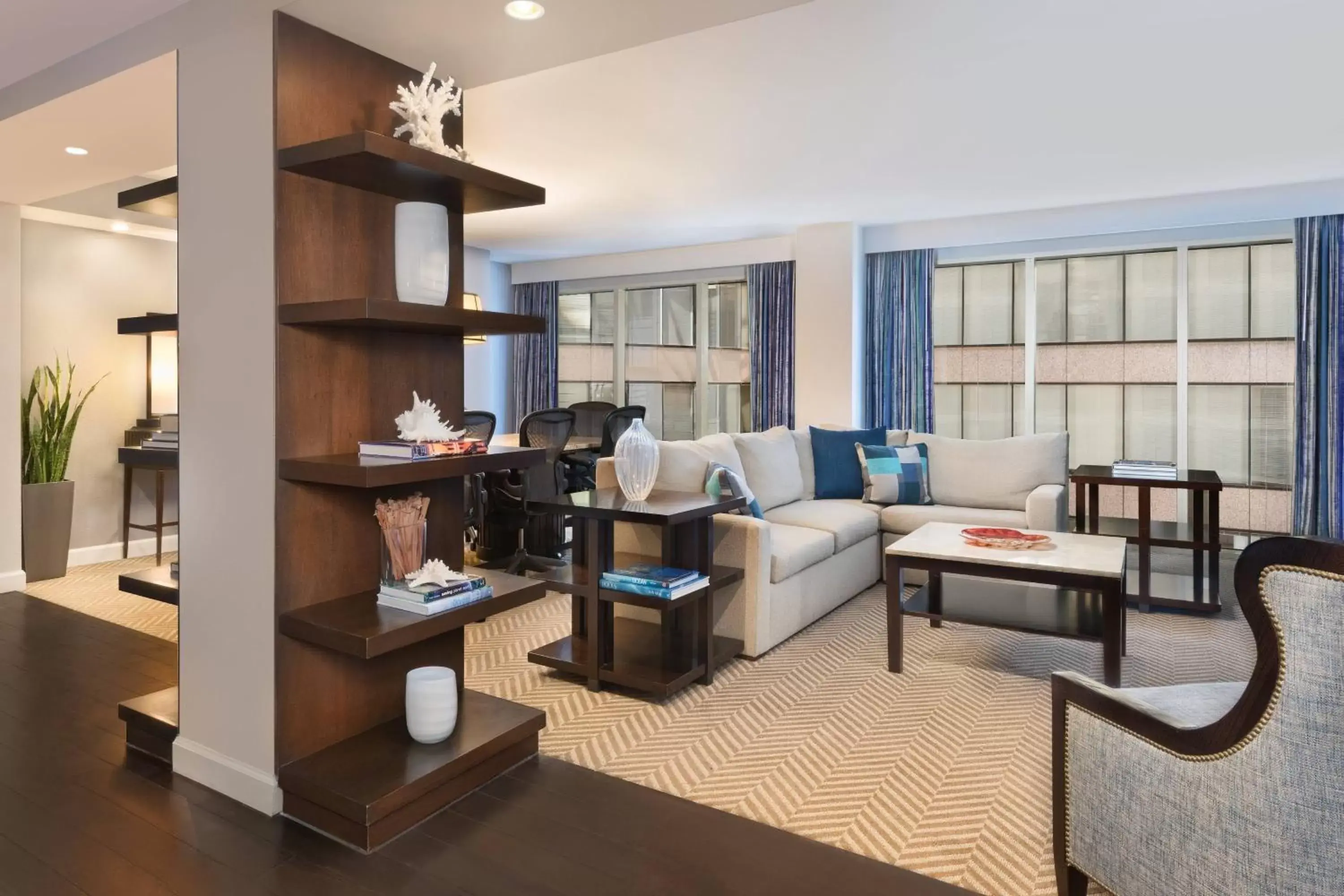 Living room, Seating Area in The Westshore Grand, A Tribute Portfolio Hotel, Tampa