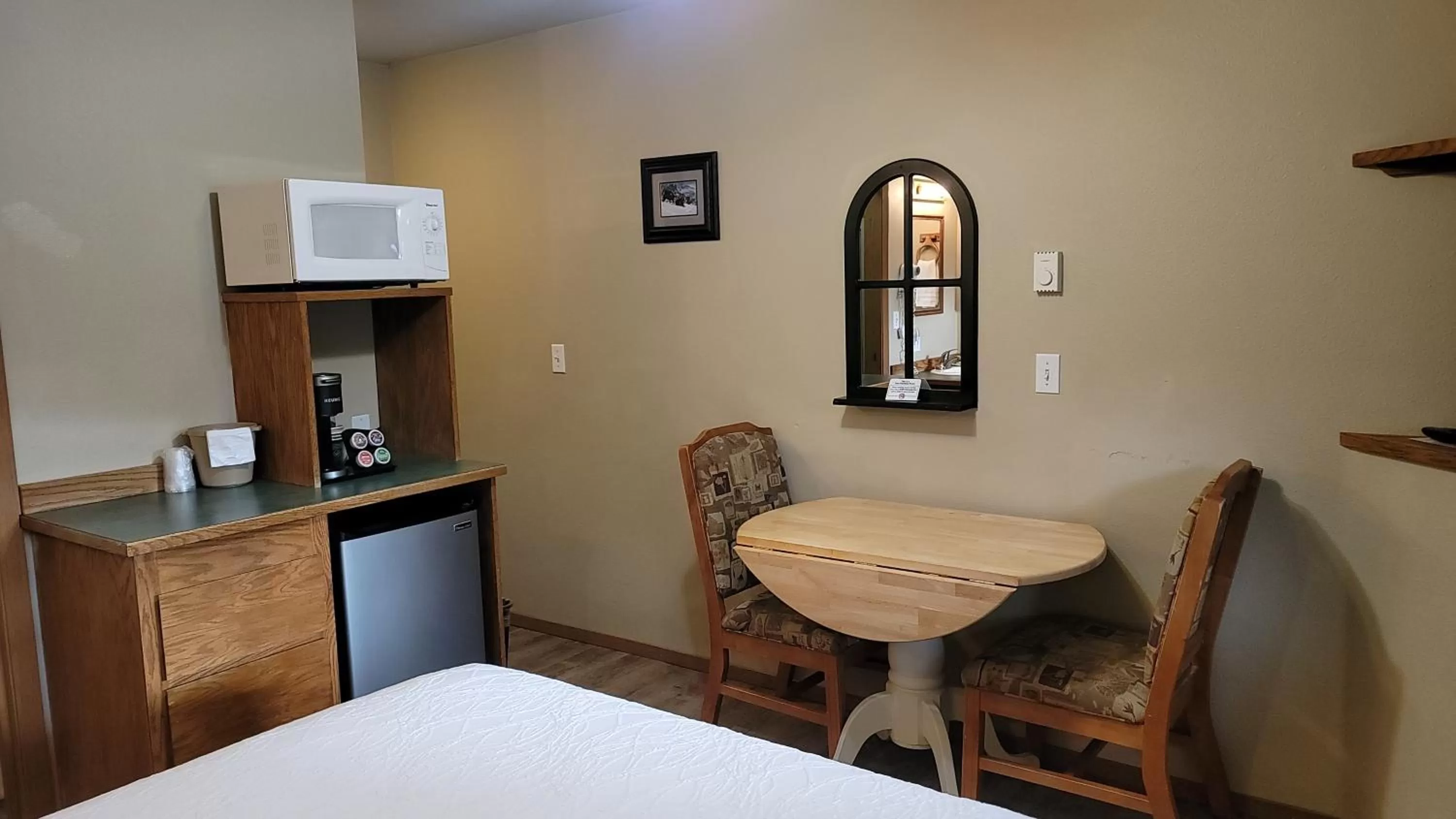 Riverfront Motel & Cabins