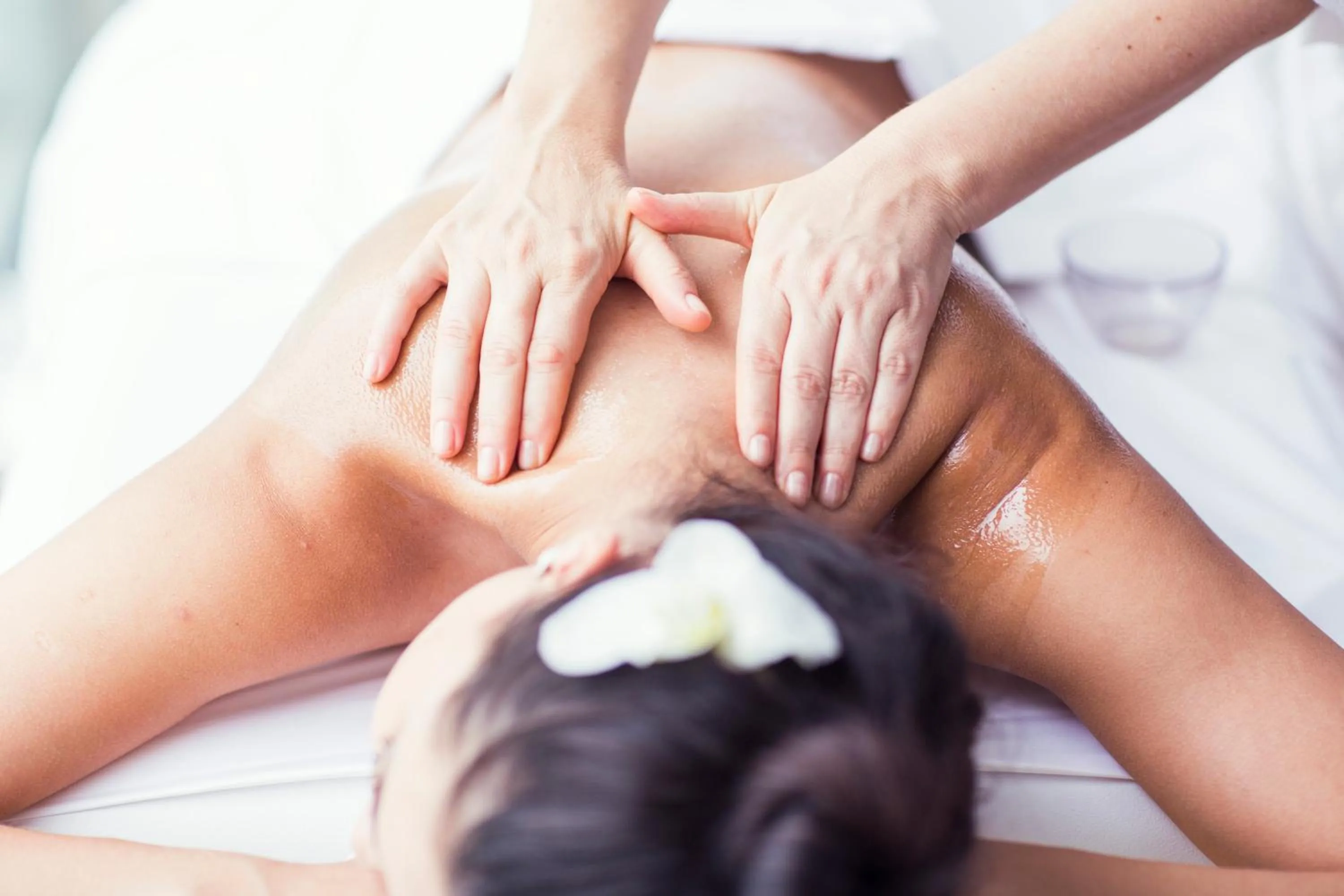 Massage in Emiliano Rio