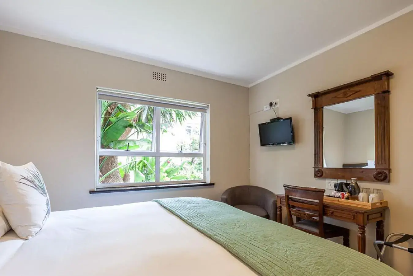 Bedroom in Blue Bay Lodge