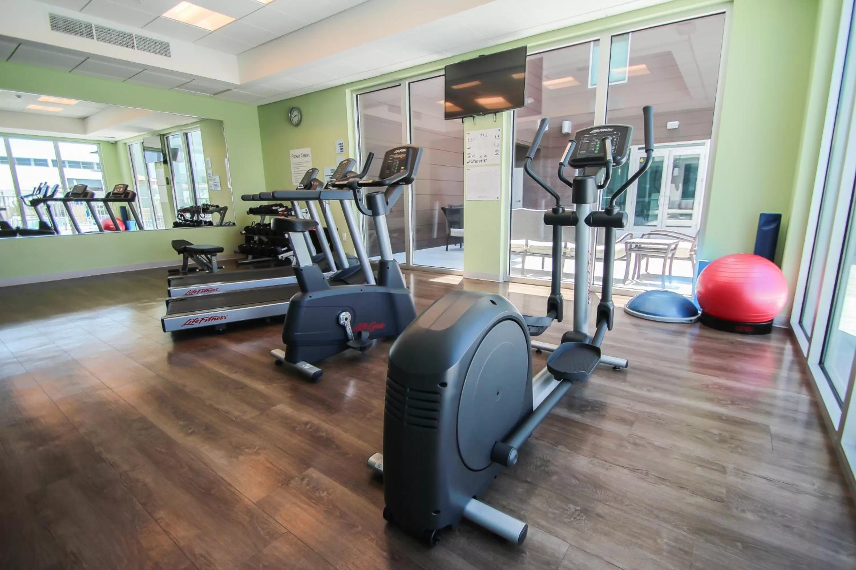 Fitness centre/facilities in Holiday Inn Express & Suites Miami Airport East by IHG