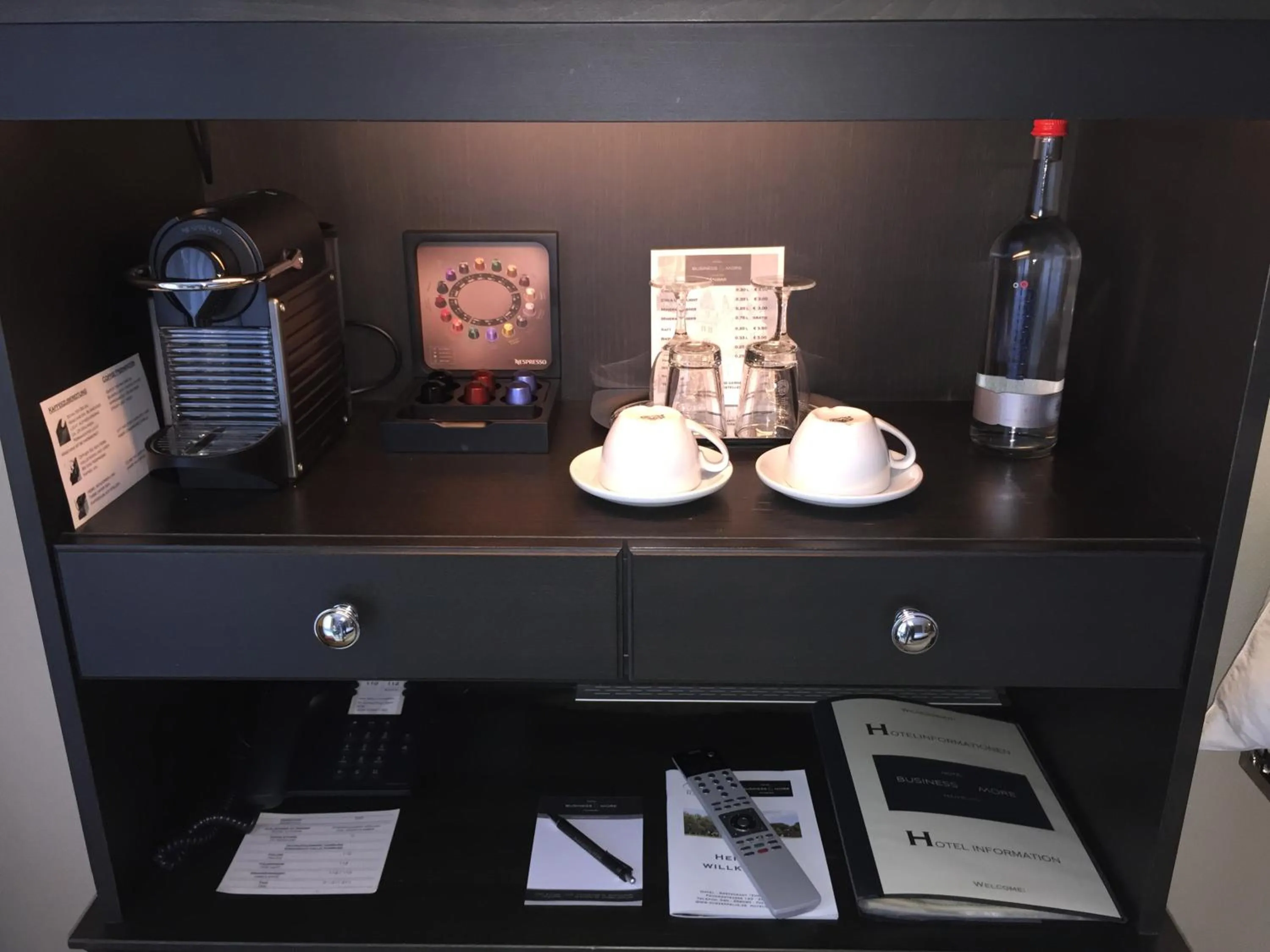 Coffee/tea facilities in Hotel Business & More