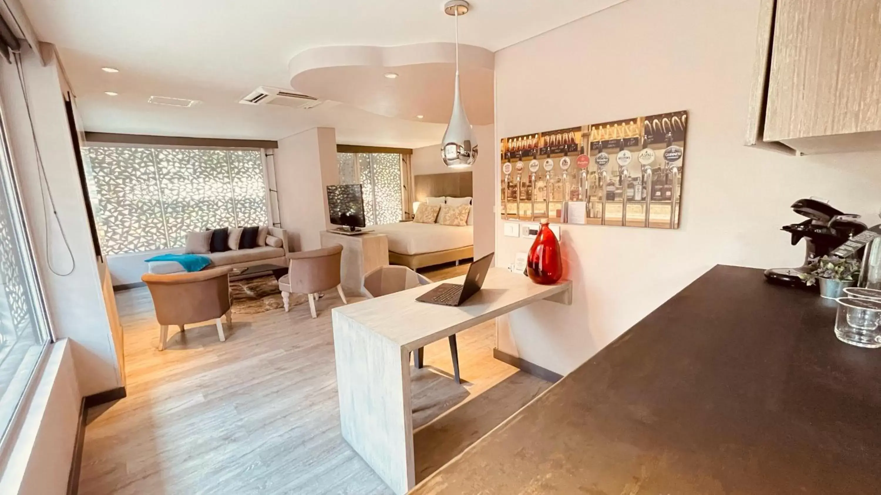 Bedroom, Seating Area in Hotel CityFlats